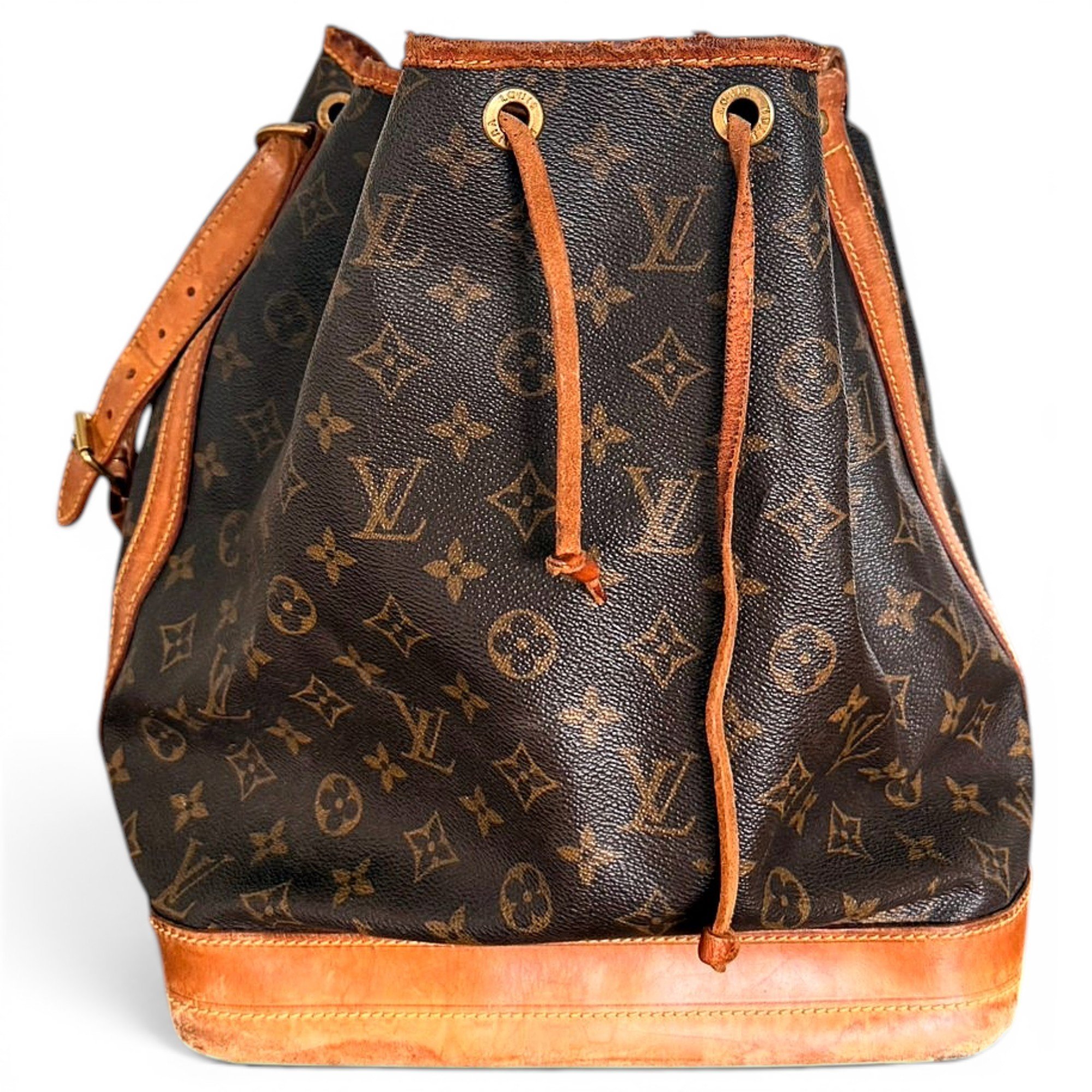 Noé leather handbag