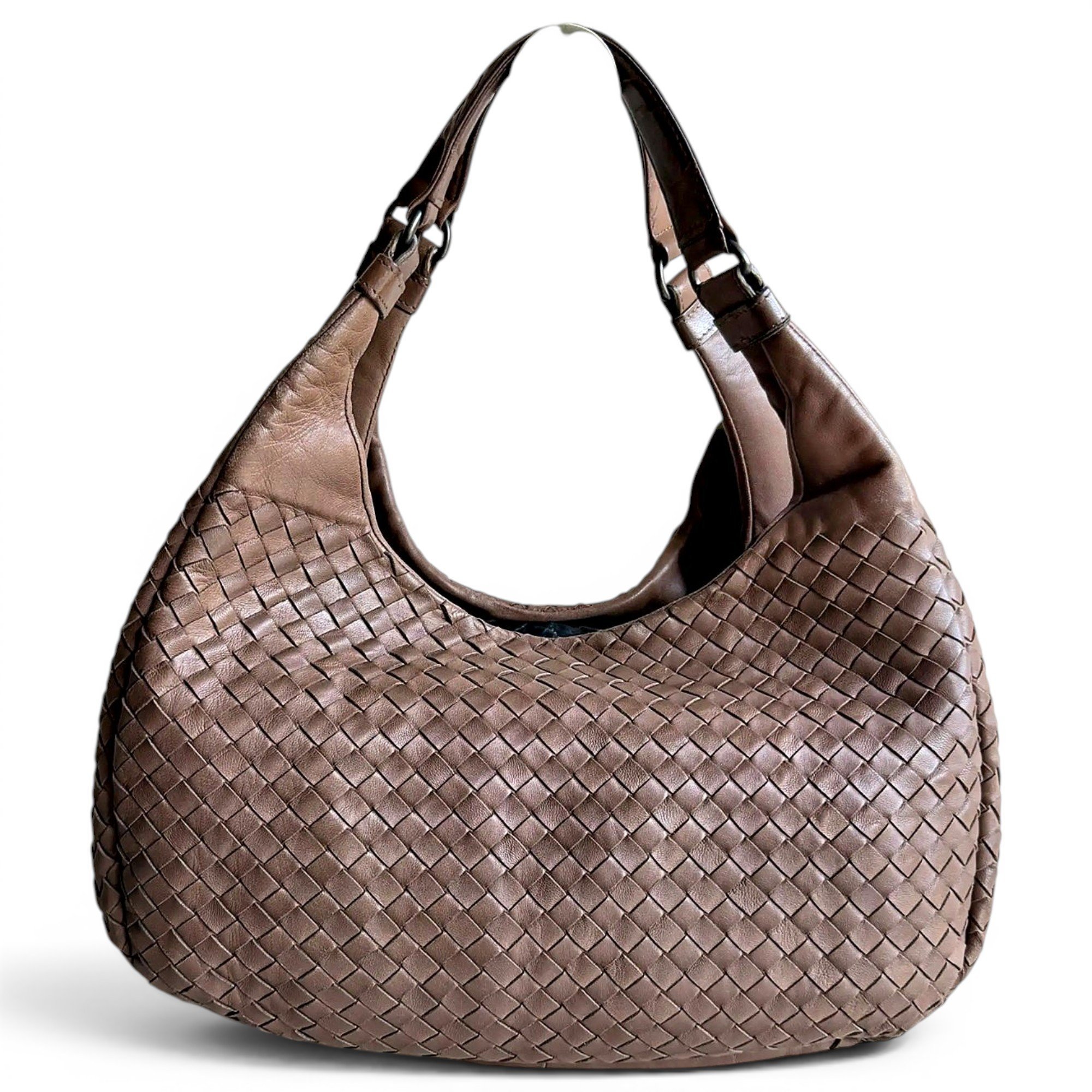 Veneta leather handbag