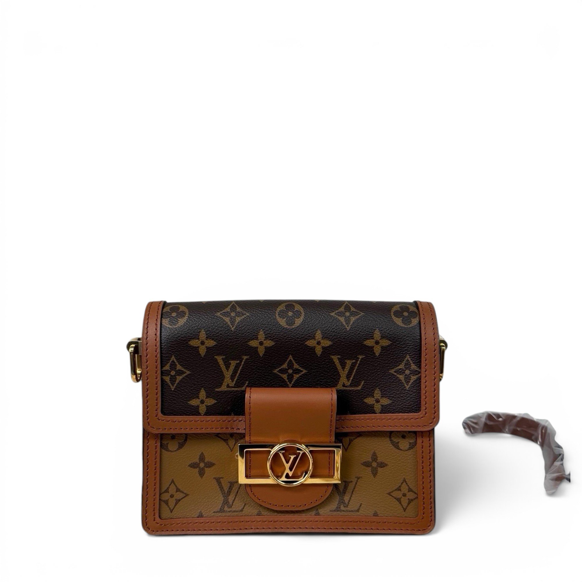 Dauphine leather handbag