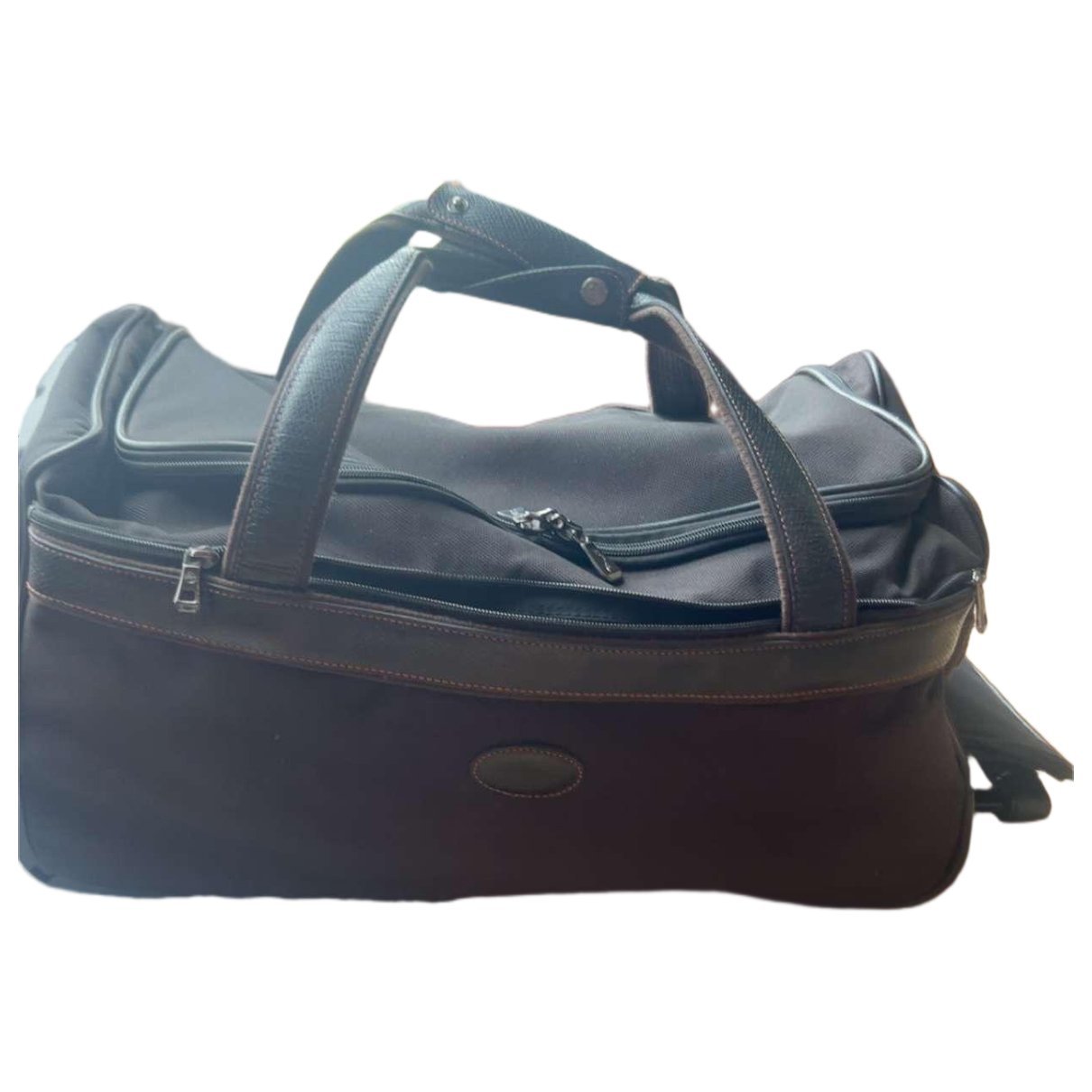 Leather travel bag
