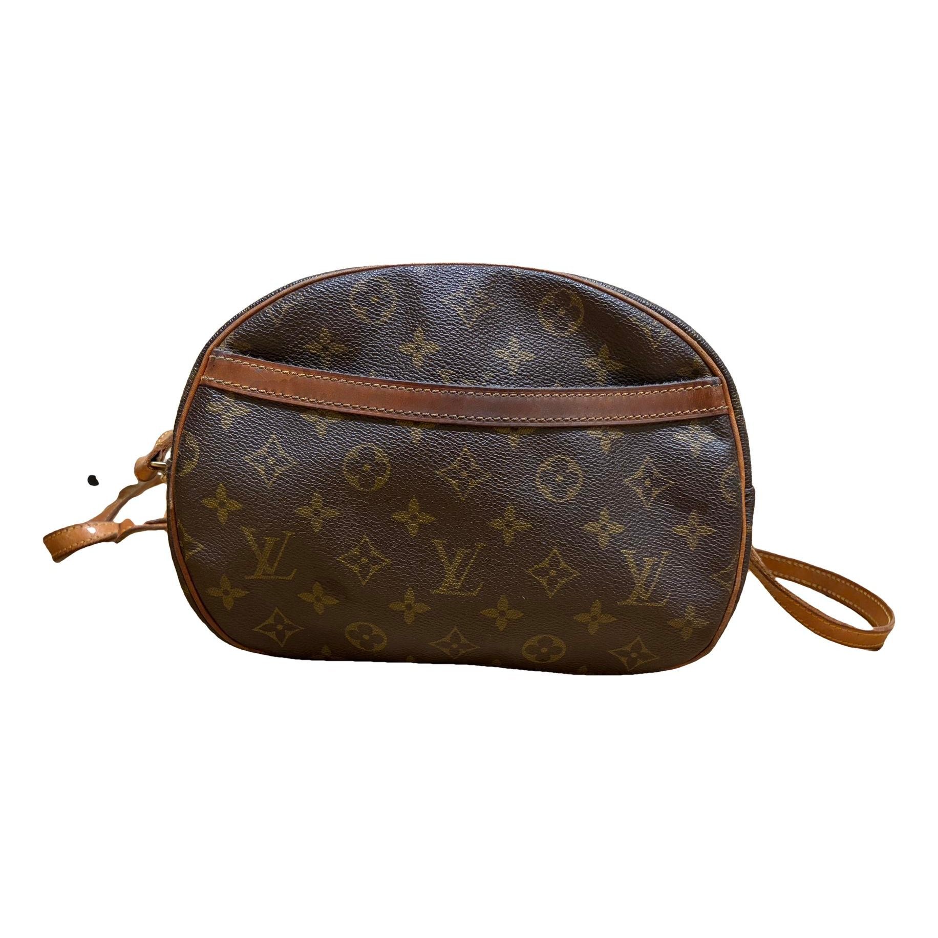 Blois leather crossbody bag