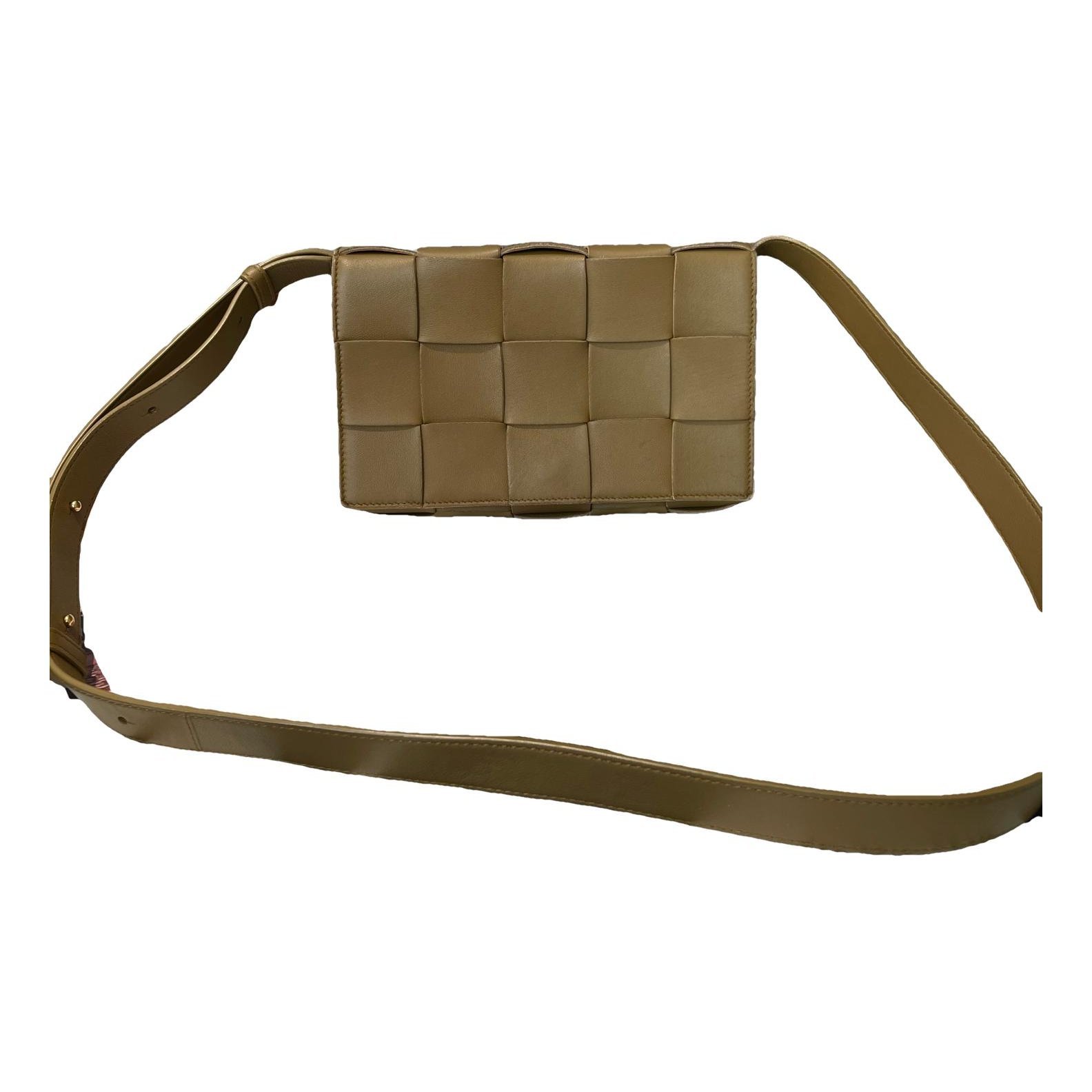 Cassette leather handbag