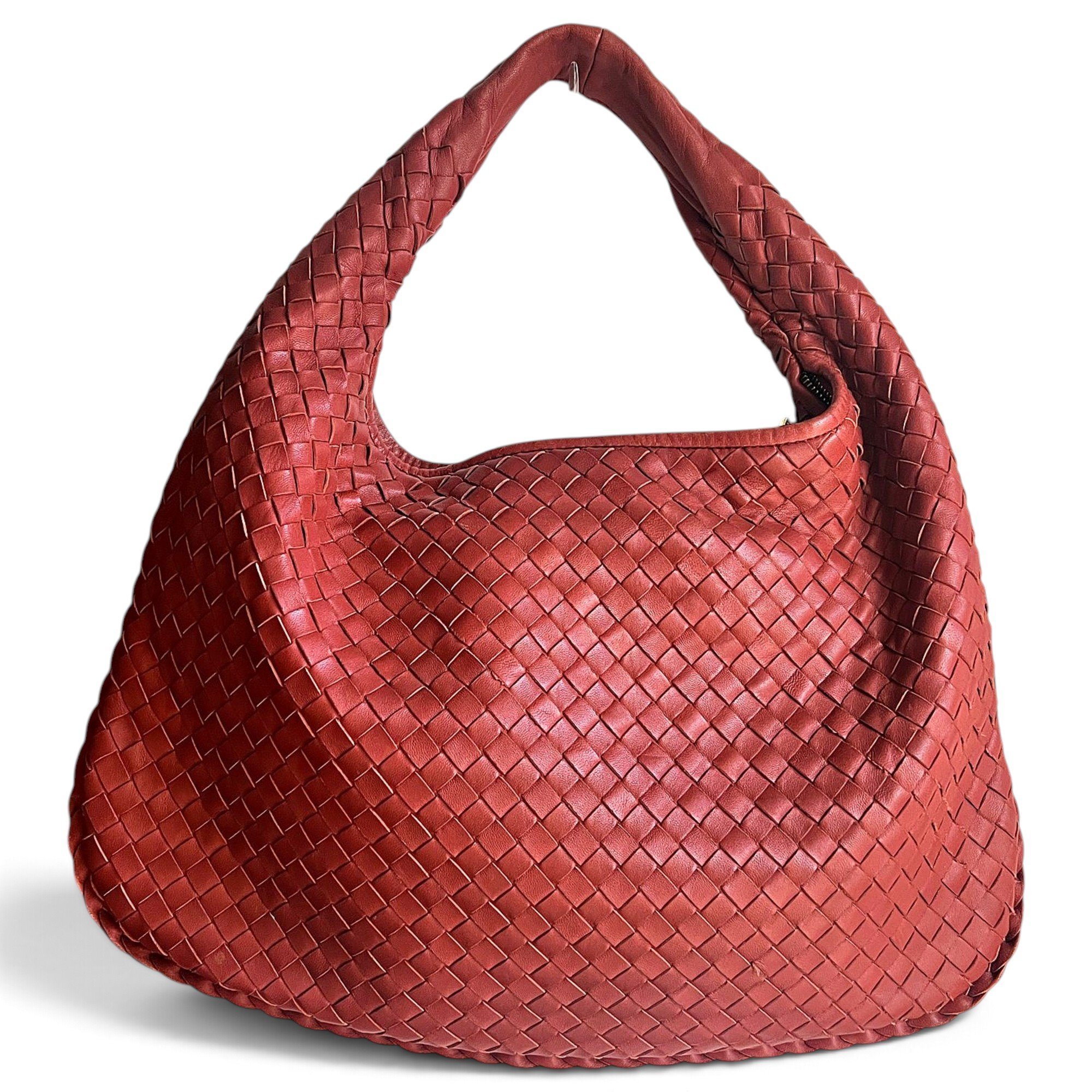Veneta leather handbag