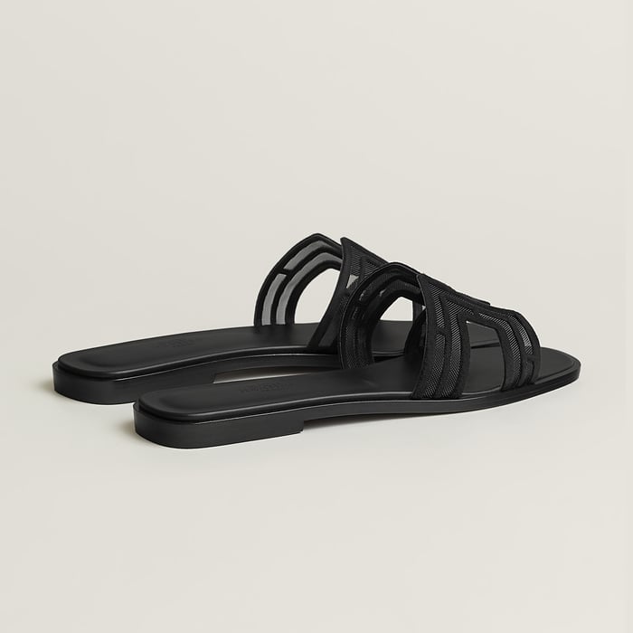 Noir Oran Sandal
