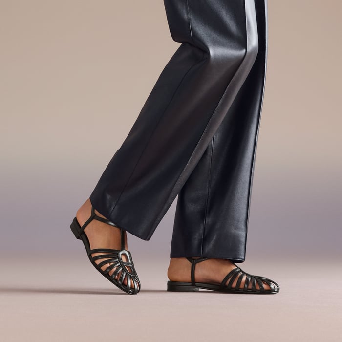 Noir Nour Sandal