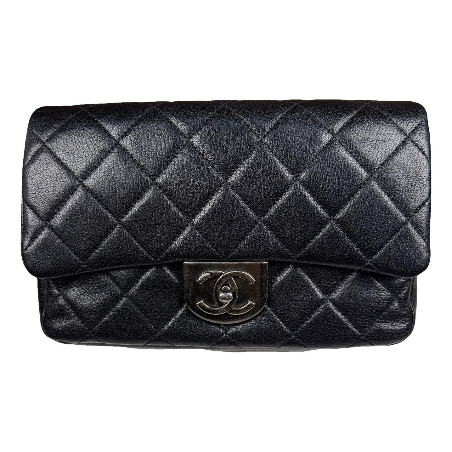 Timeless/Classique leather crossbody bag