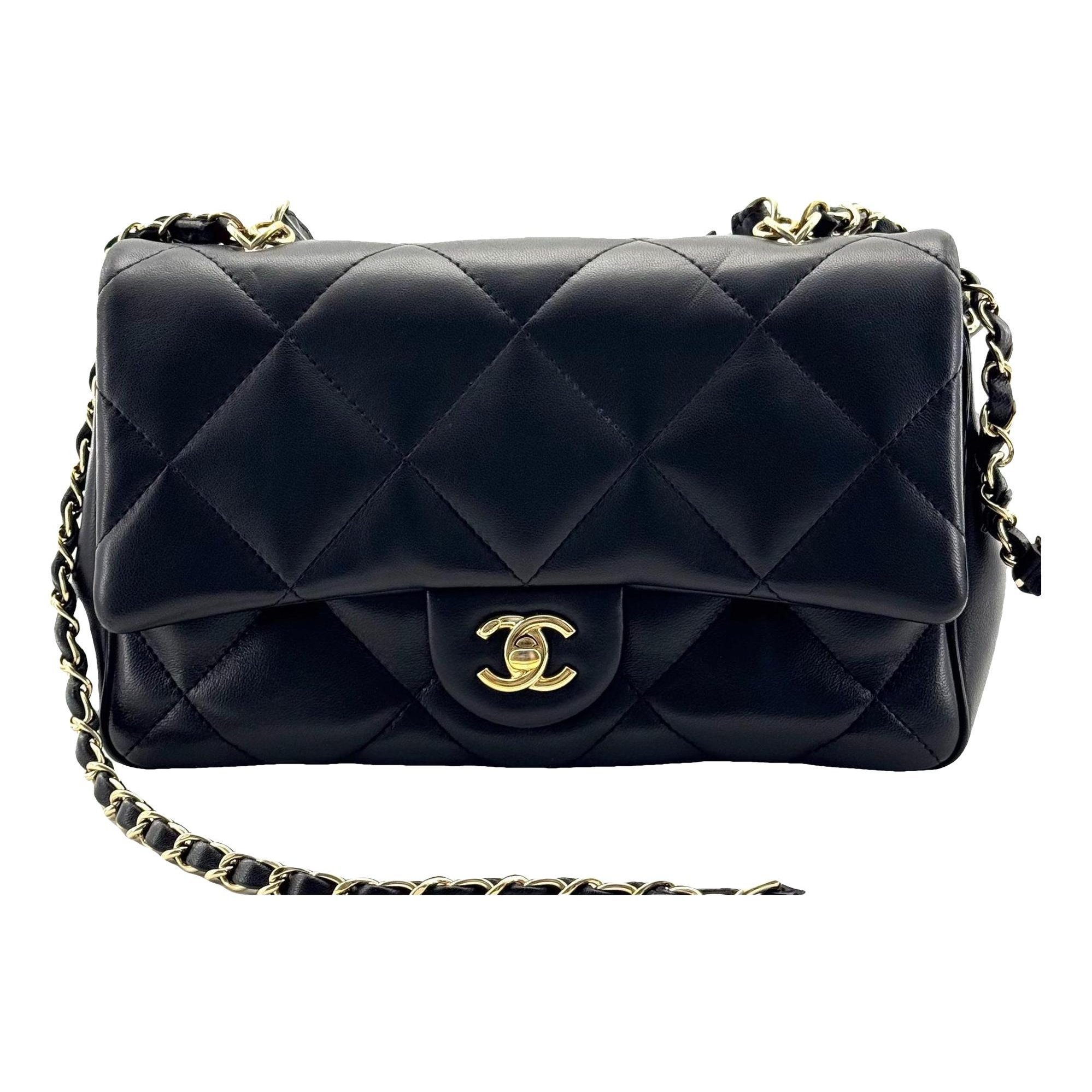 Timeless Classique Top Handle leather handbag