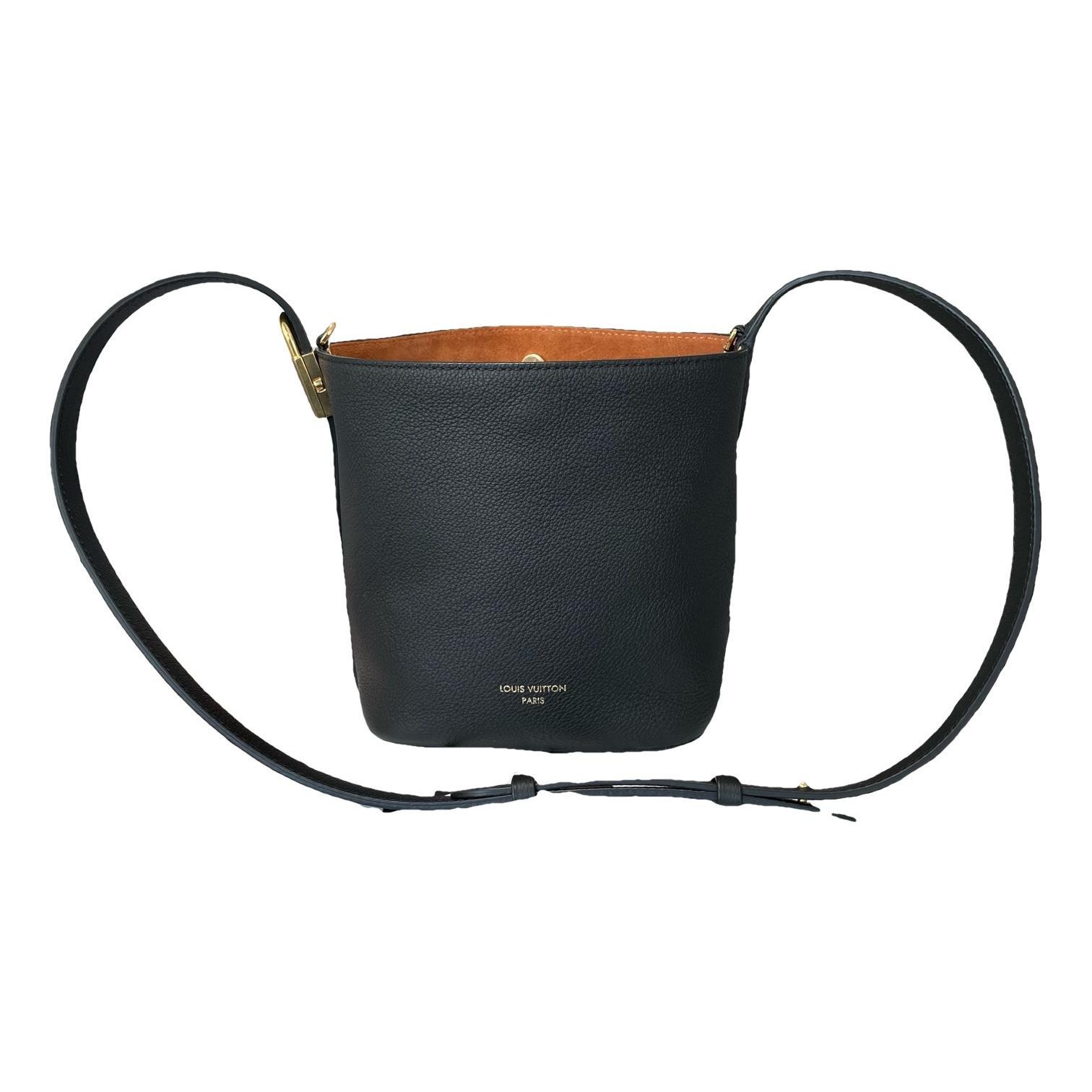 Low Key Hobo leather handbag