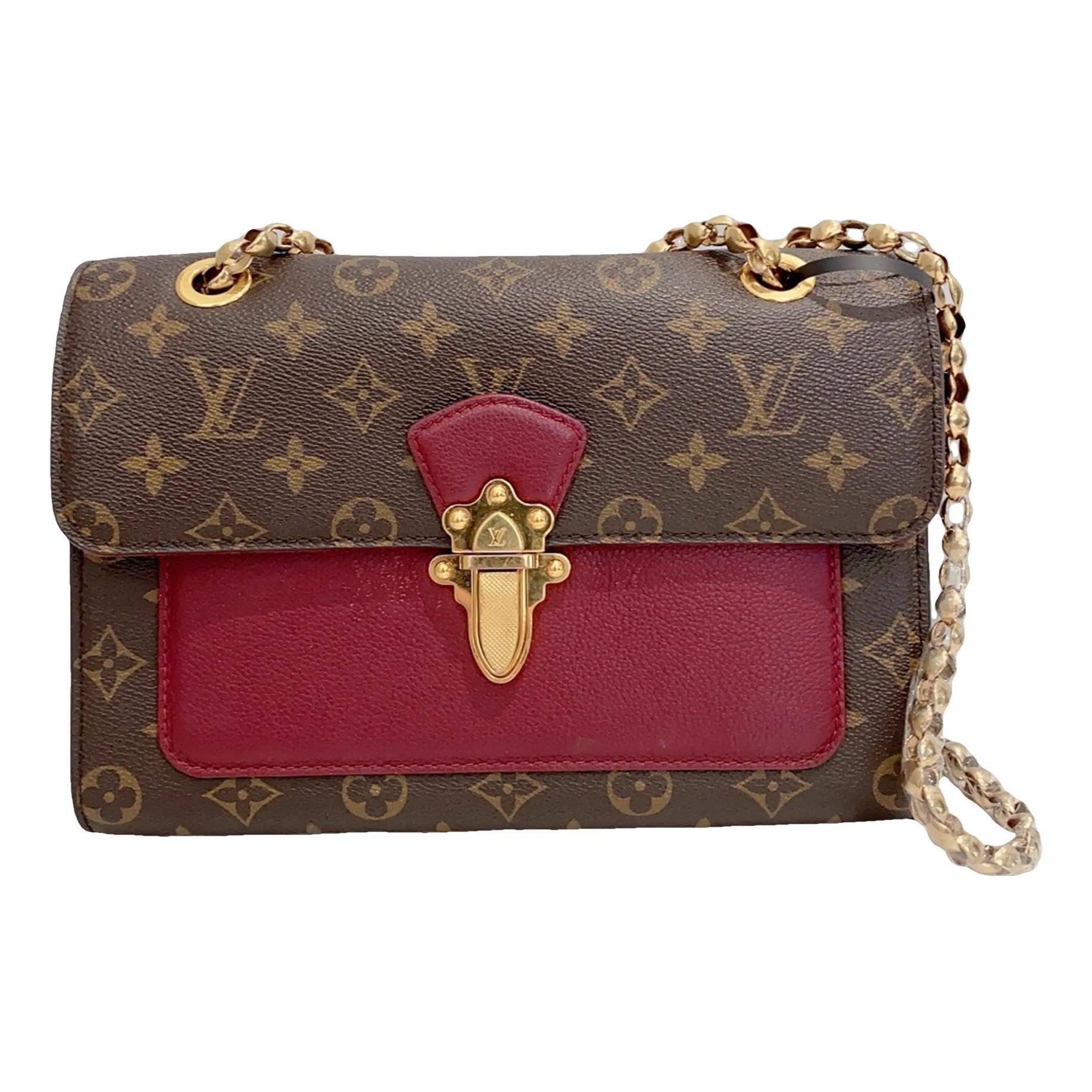 Vinyl crossbody bag