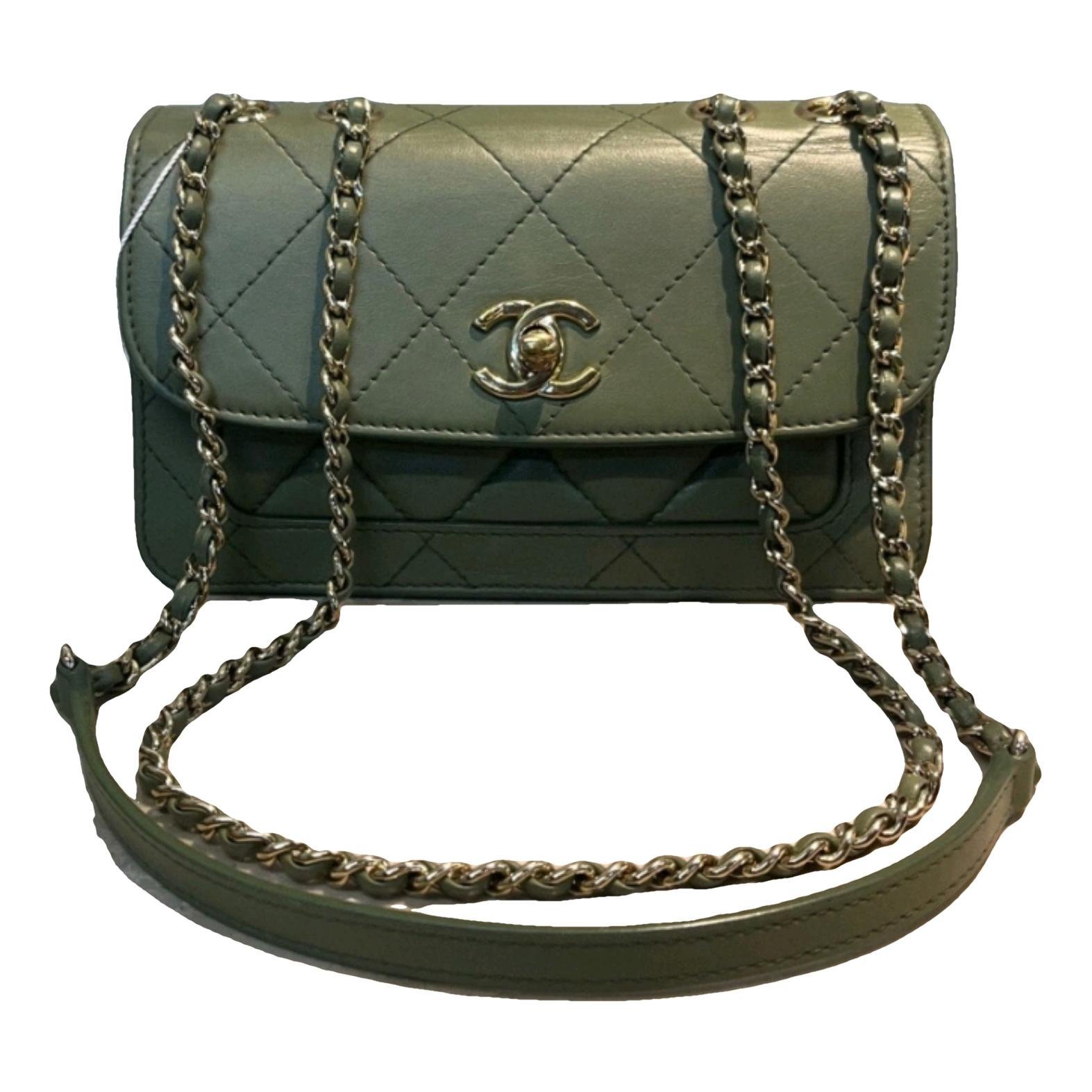 Timeless/Classique leather crossbody bag