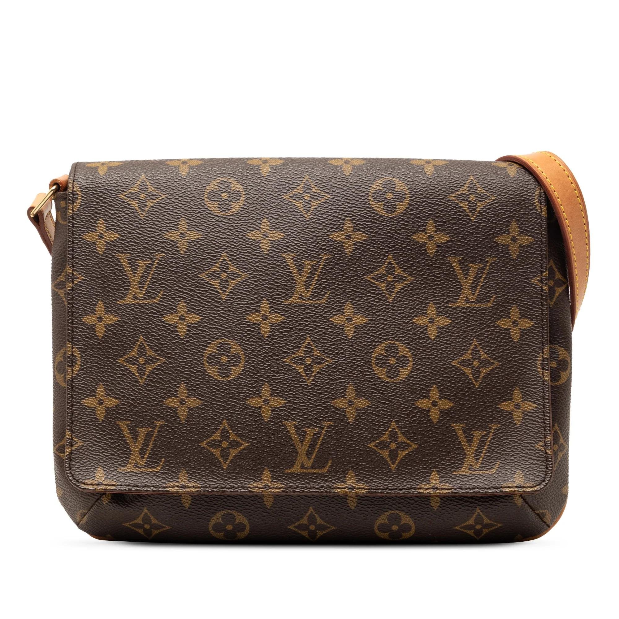Musette leather handbag