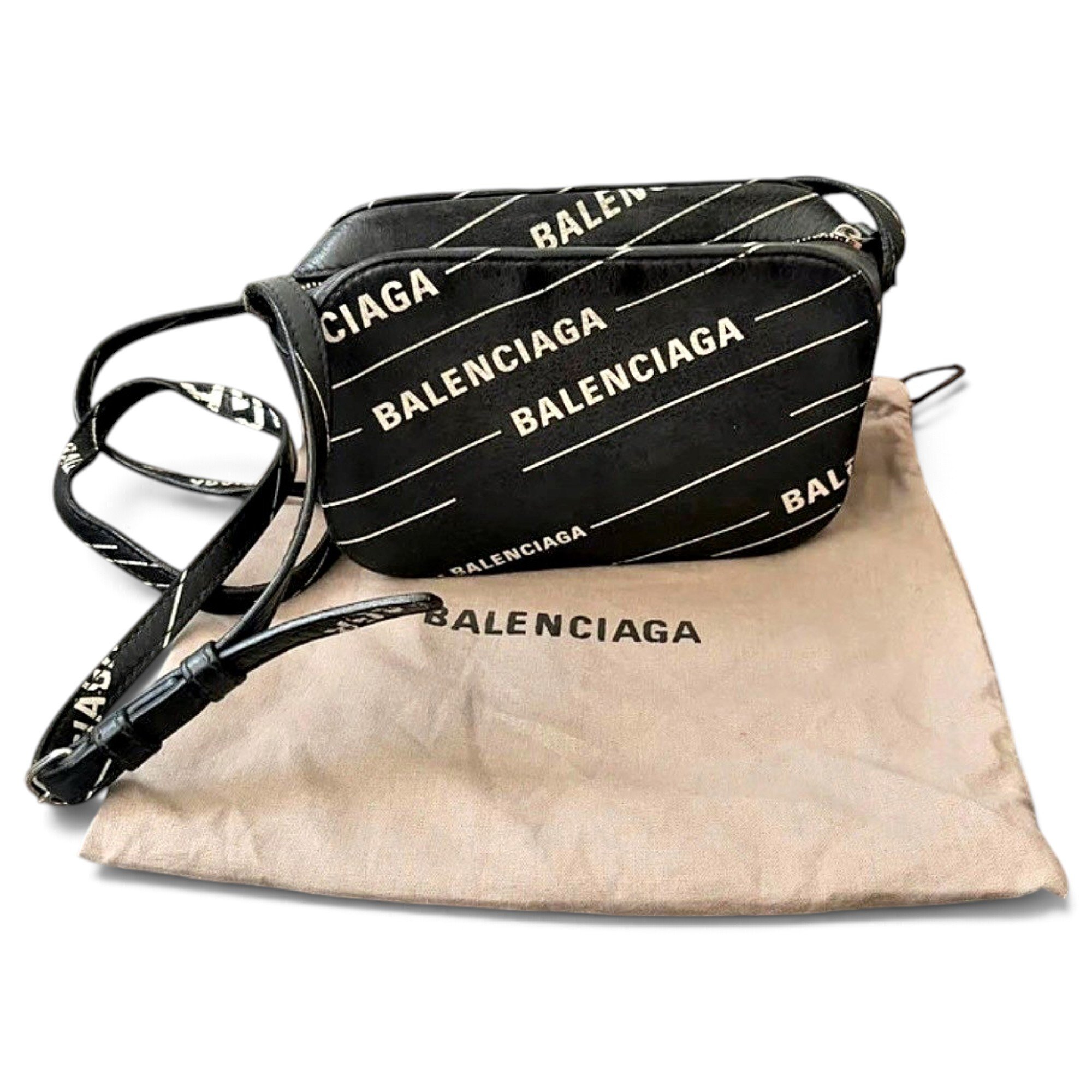 Everyday leather crossbody bag