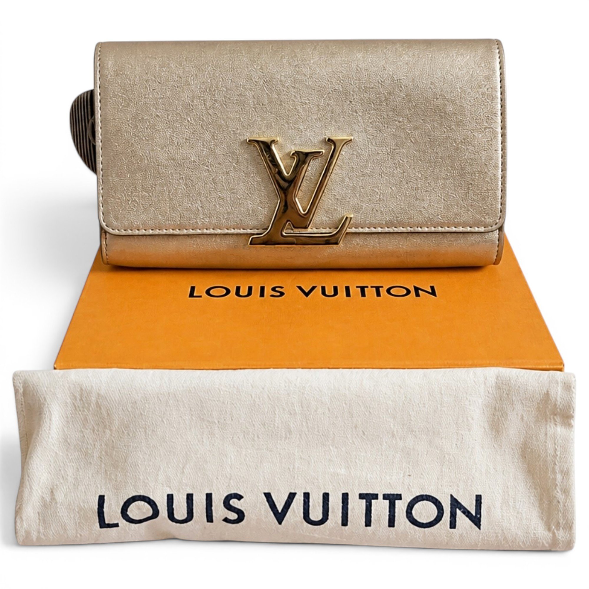 Leather clutch bag