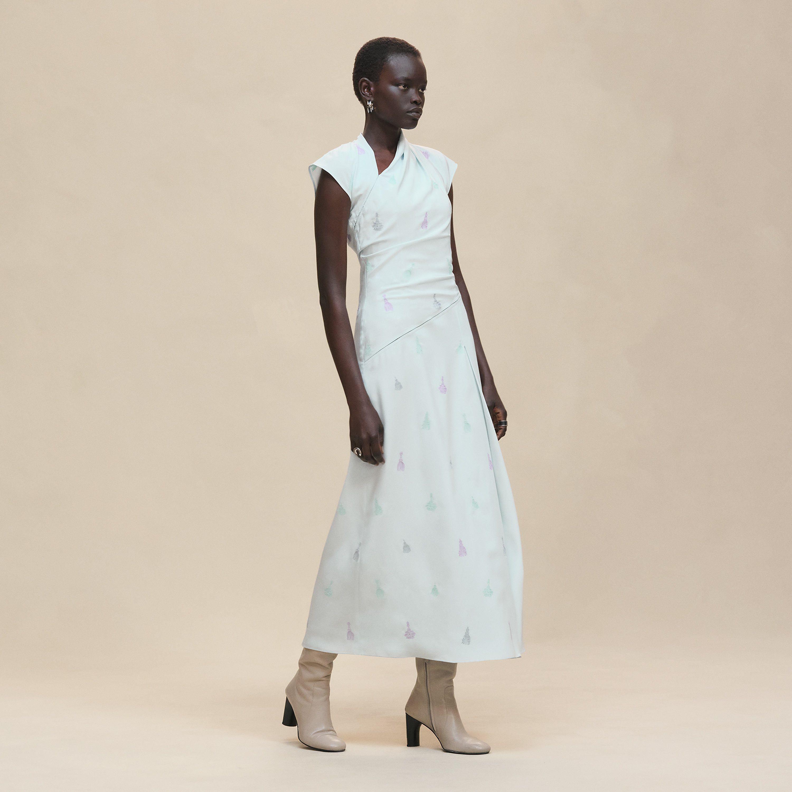 Embroidered slanted dress