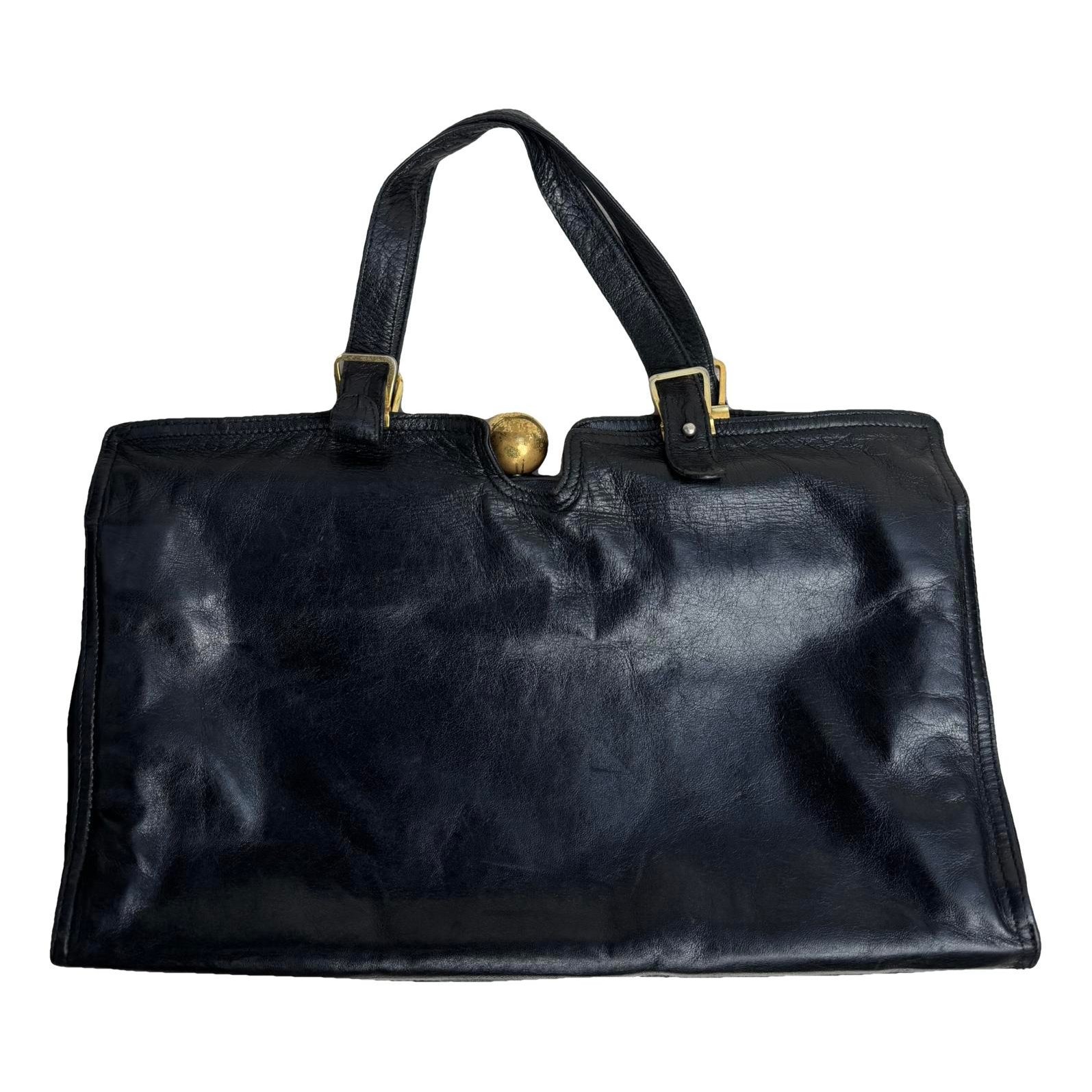 Leather handbag