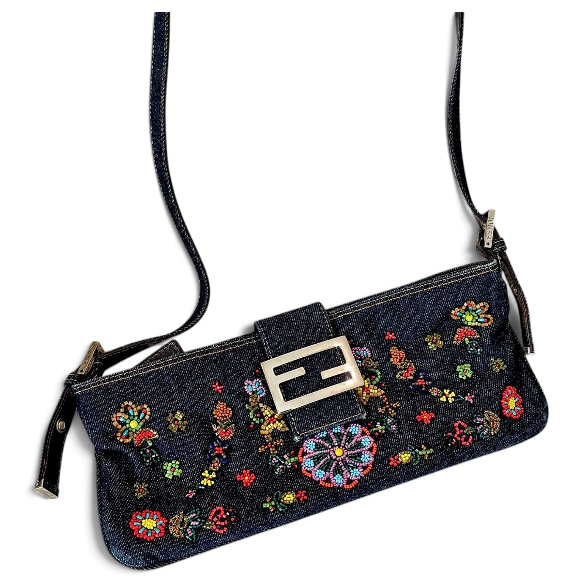 Baguette handbag