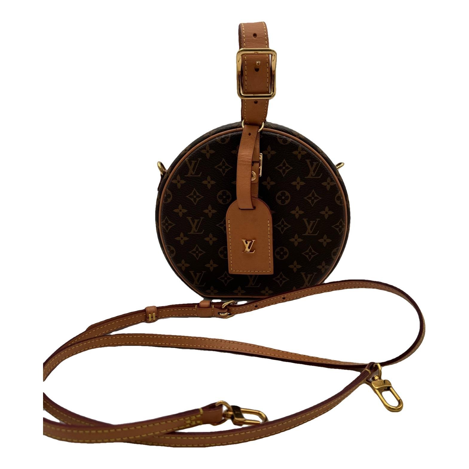 Boîte chapeau souple leather crossbody bag