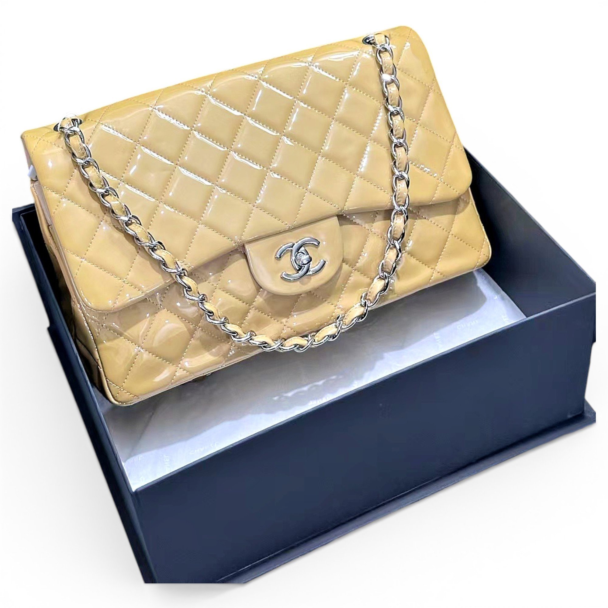 Timeless/Classique patent leather crossbody bag