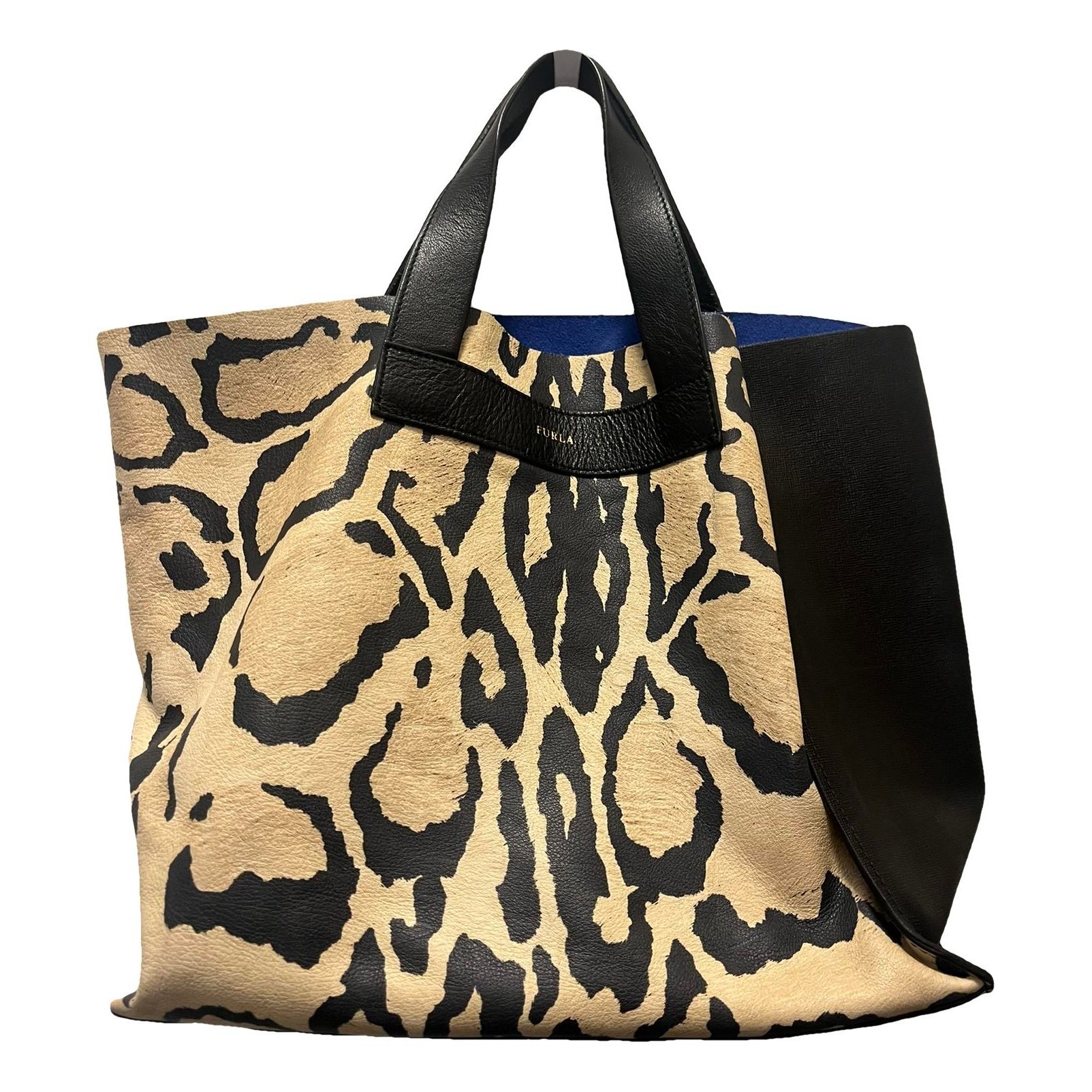 Leather tote