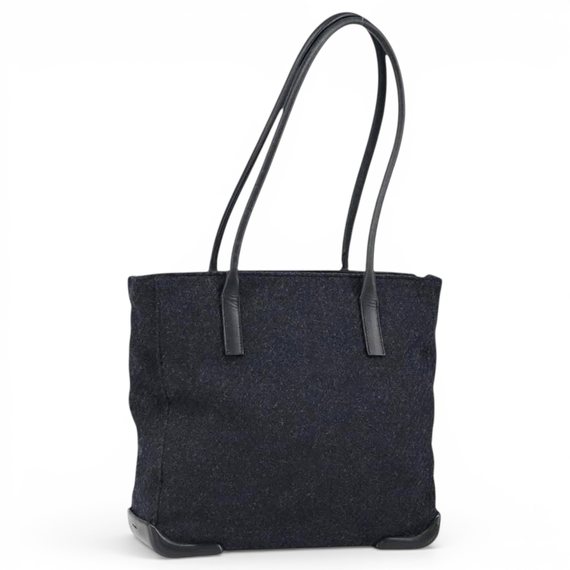 Wool tote
