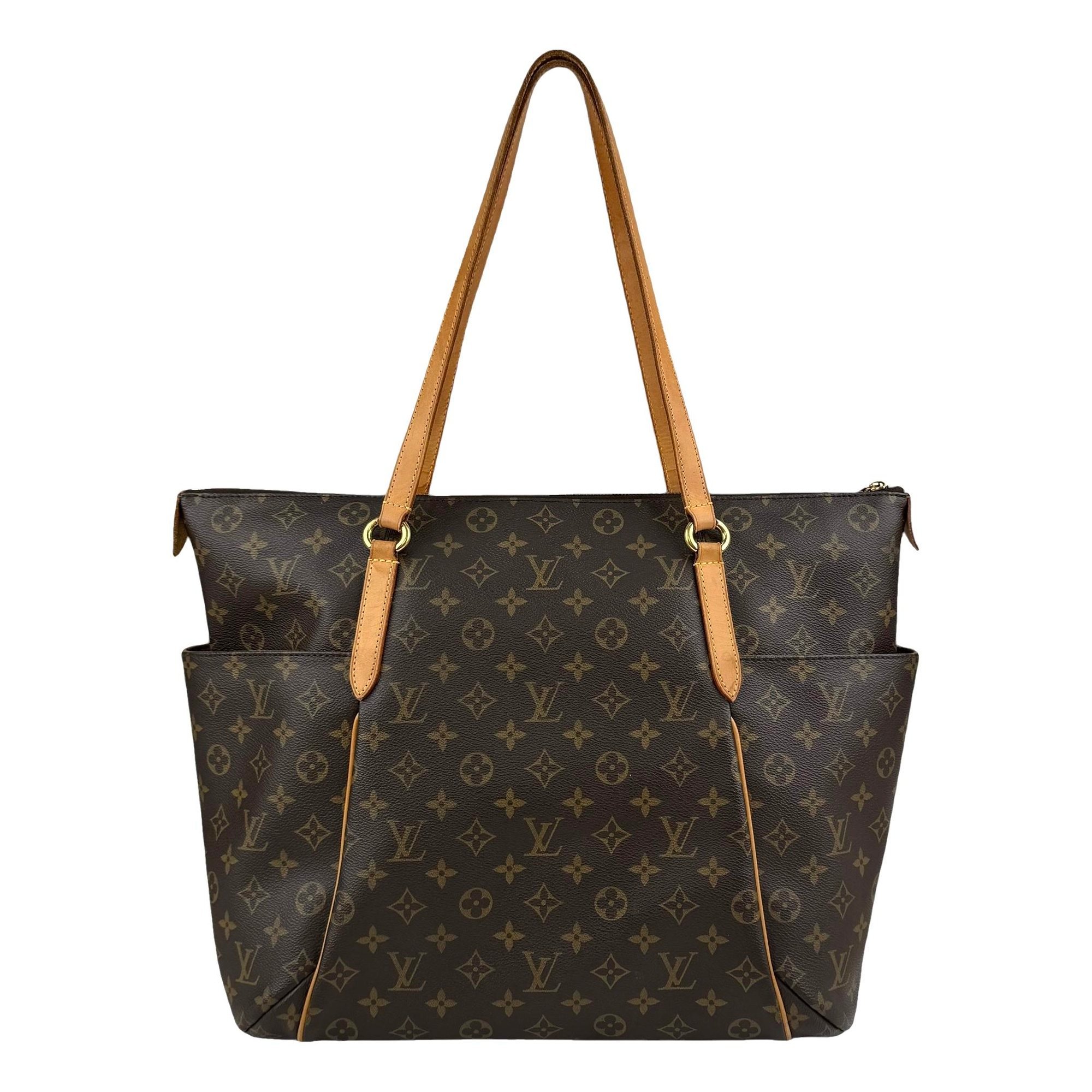 Totally leather handbag