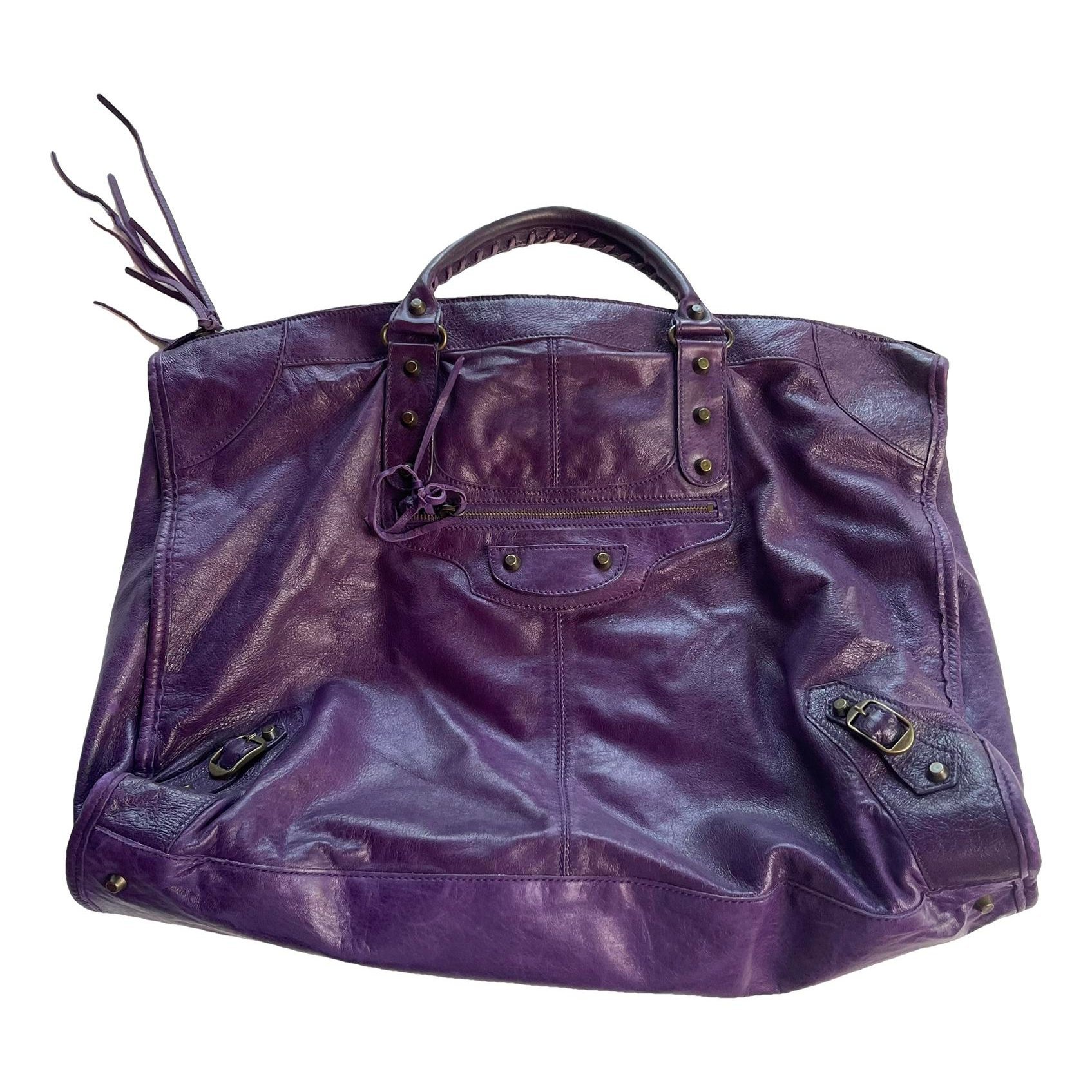 City leather handbag