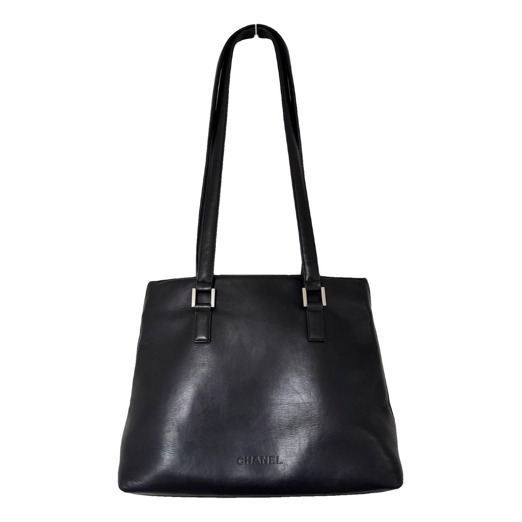 Leather tote