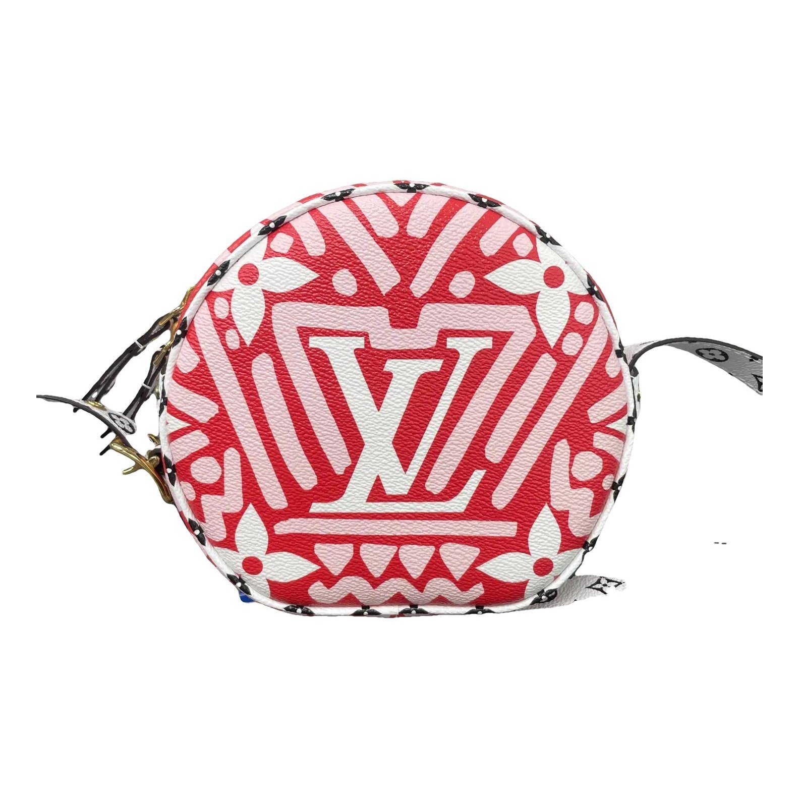Boîte chapeau souple vinyl crossbody bag