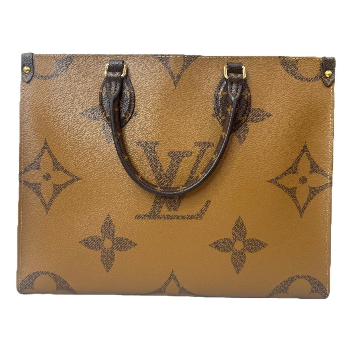 Onthego leather handbag