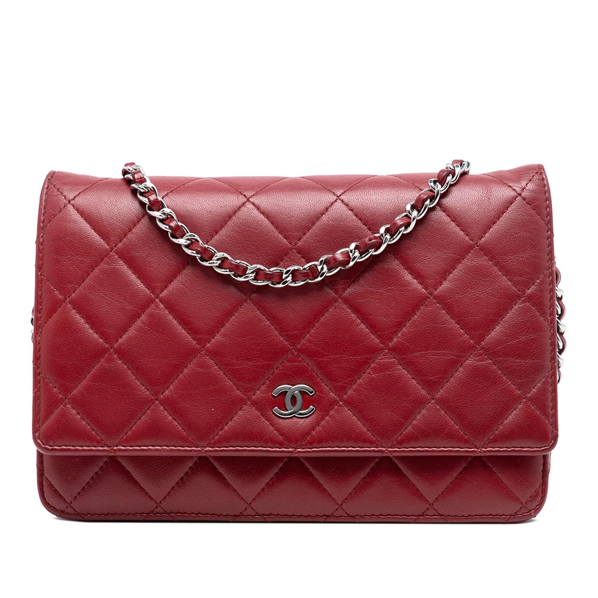 Wallet On Chain leather crossbody bag