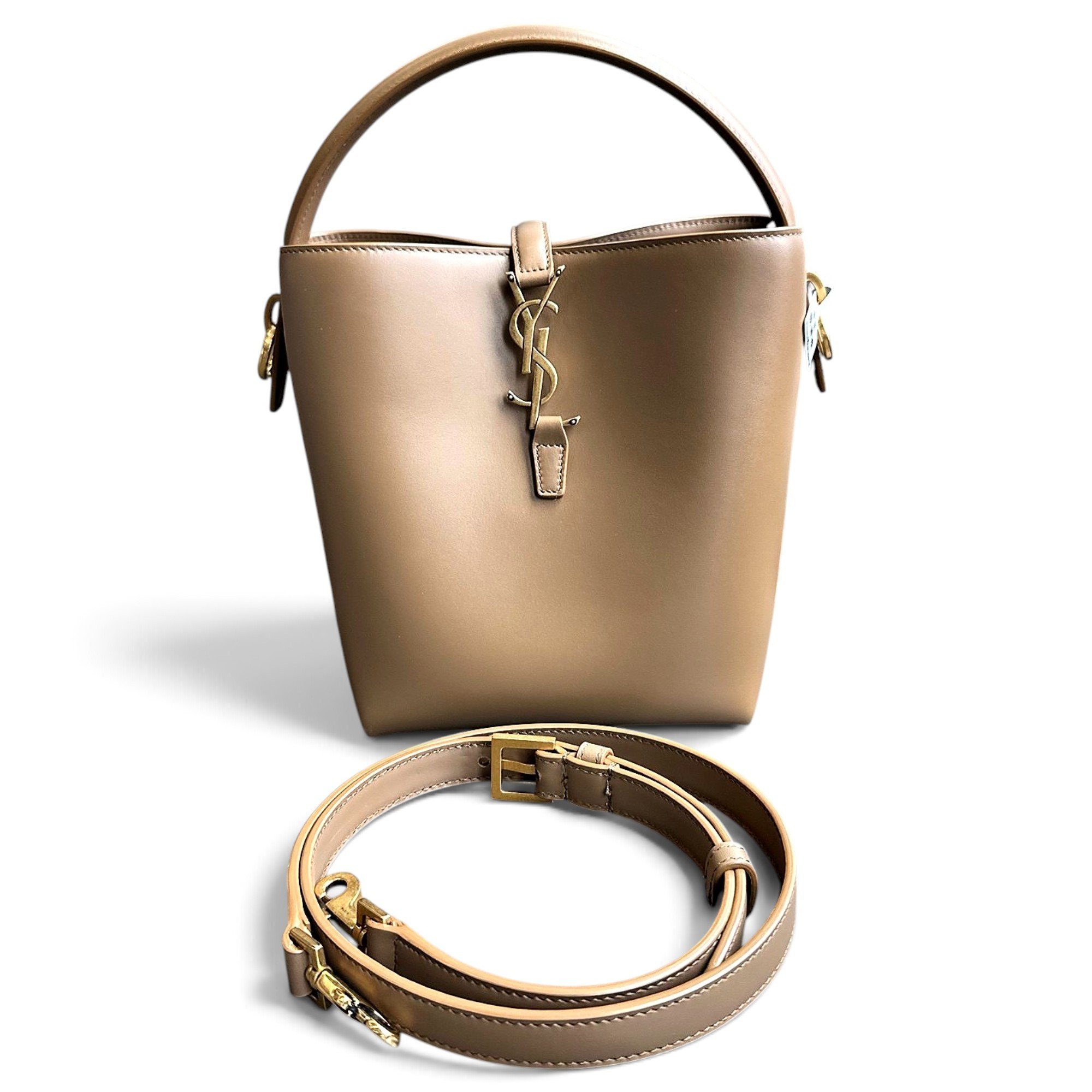 Le 37 leather handbag