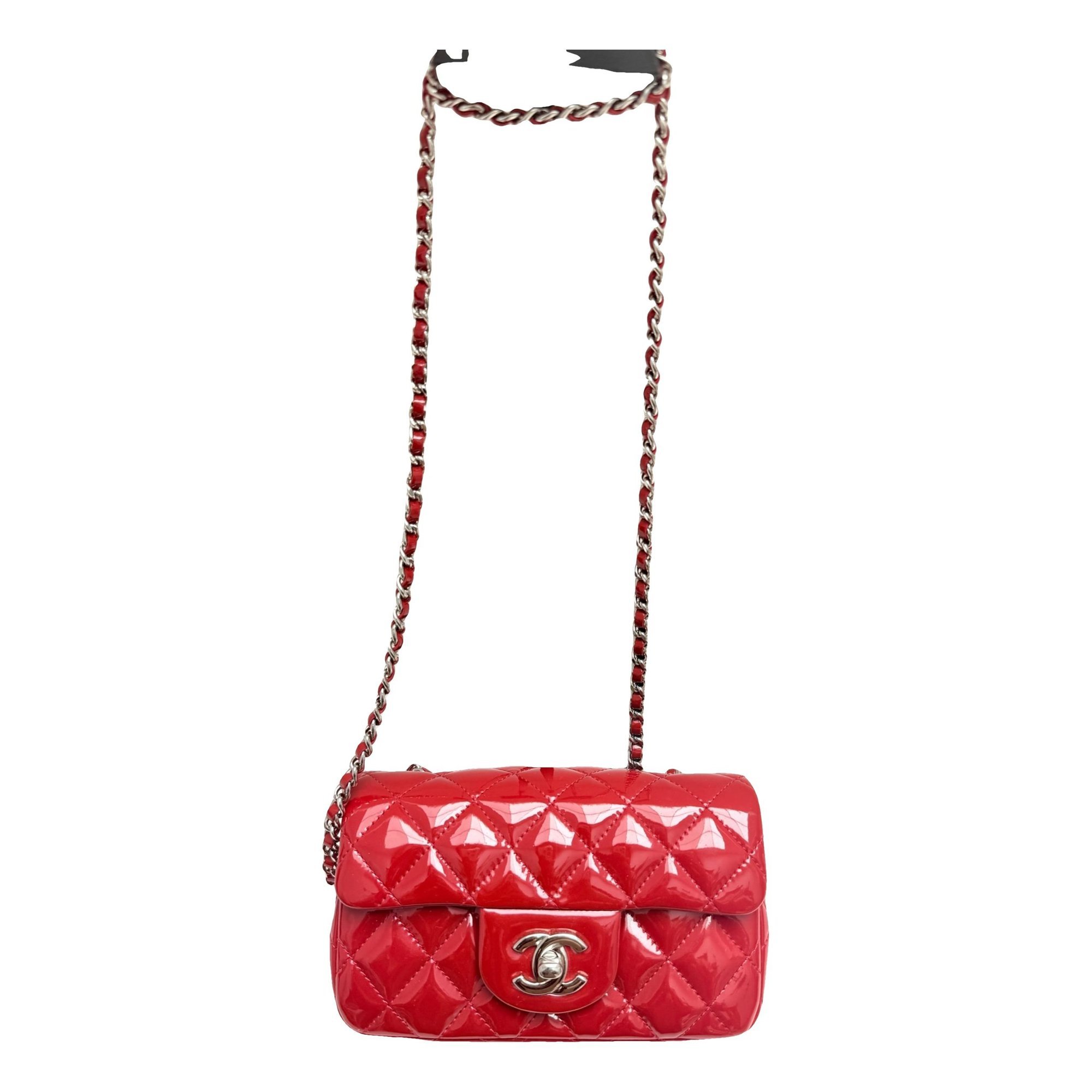 Timeless/Classique patent leather crossbody bag