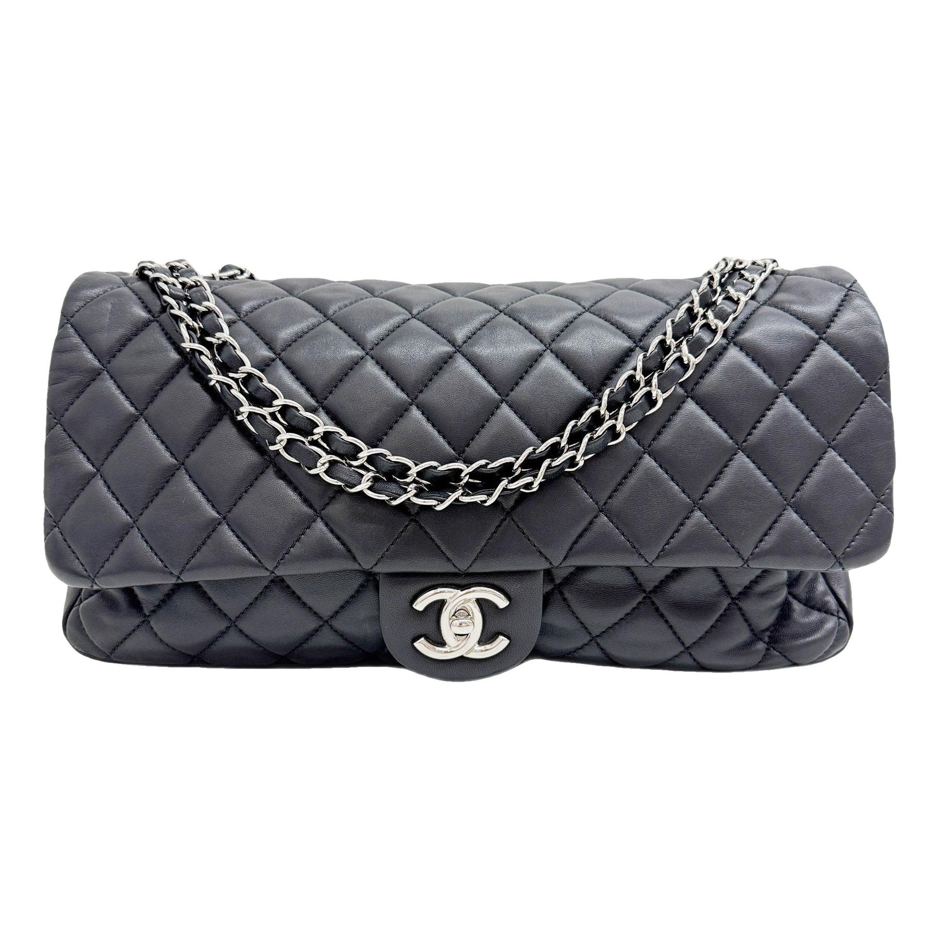 Timeless/Classique leather handbag