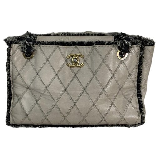 Timeless/Classique leather crossbody bag