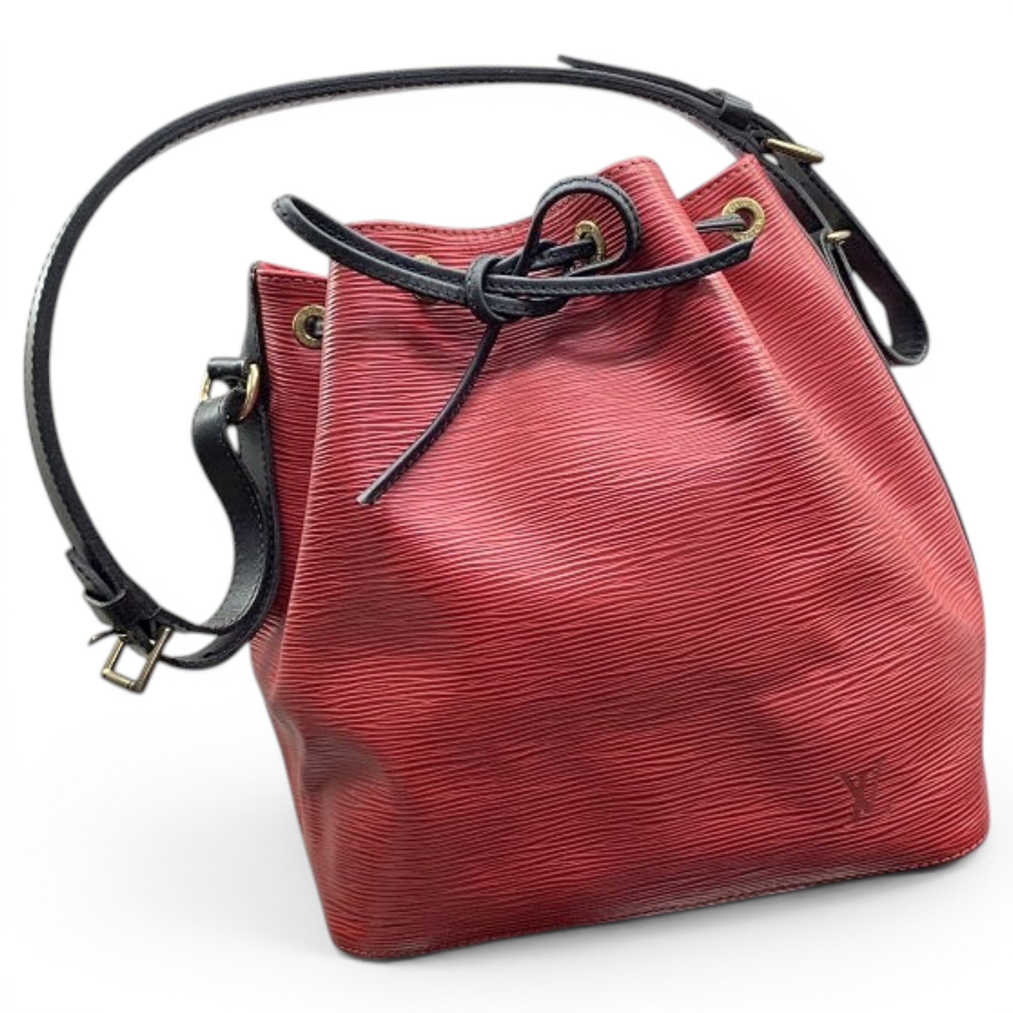 Noé leather handbag