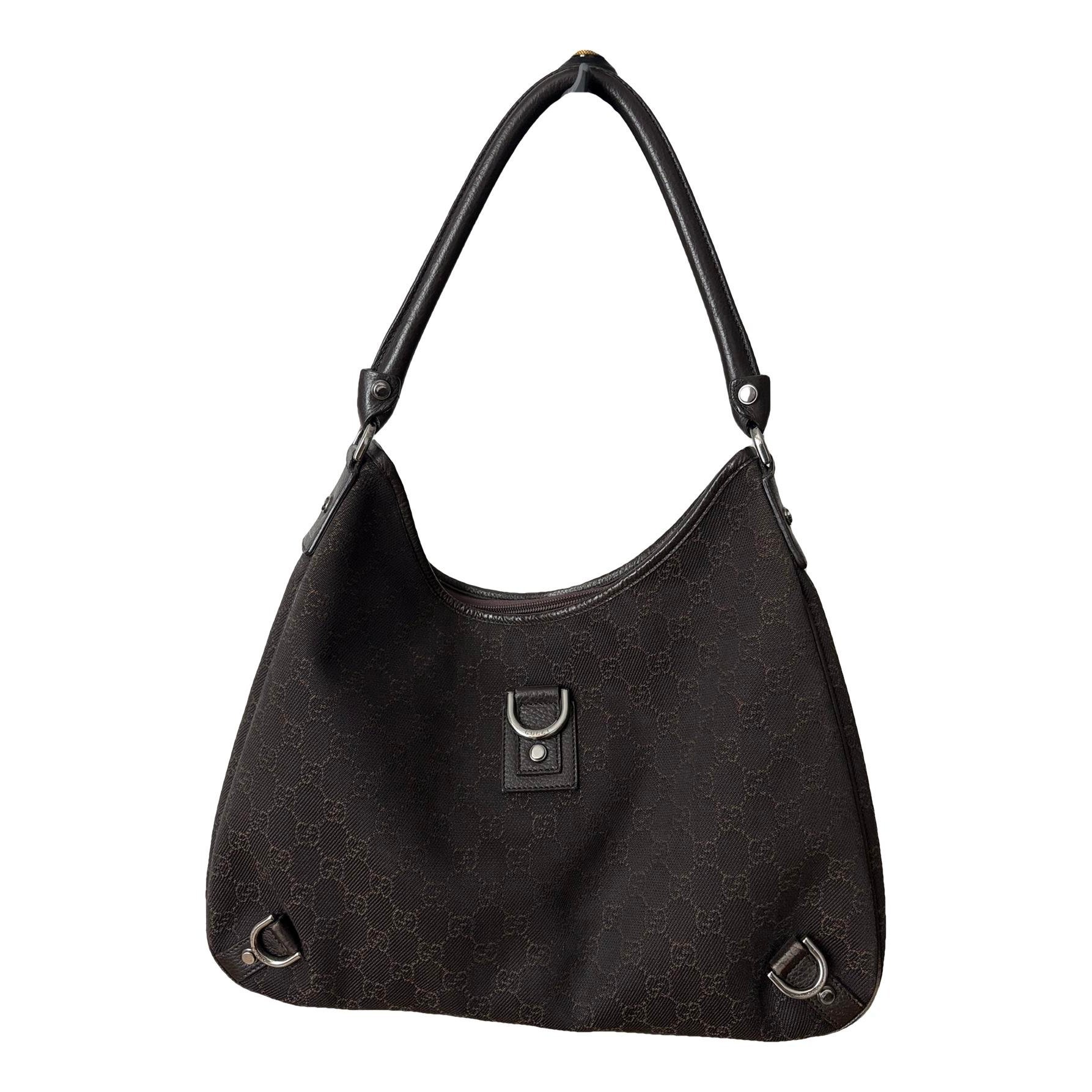 Gucci B cloth handbag