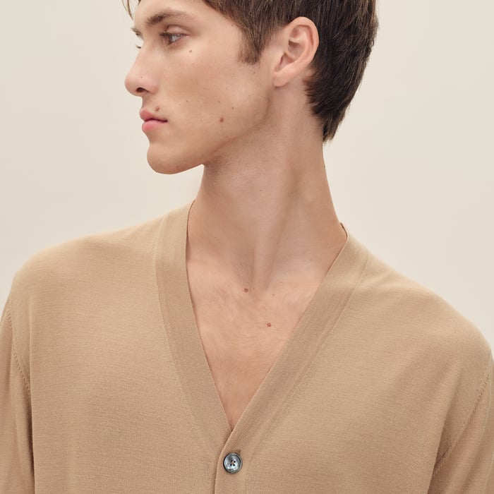 Kraft "Detail H" Buttoned Cardigan