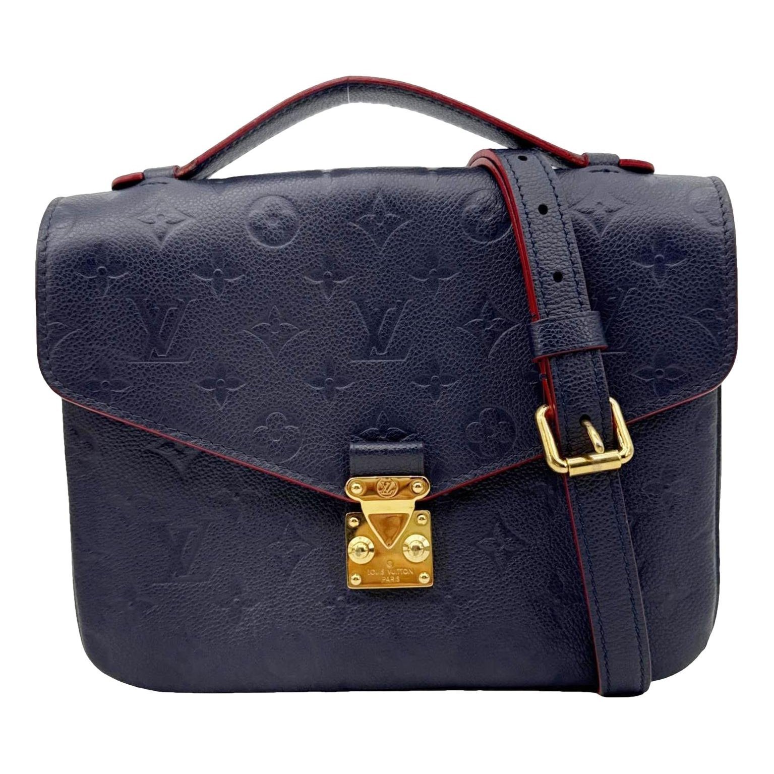 Leather crossbody bag