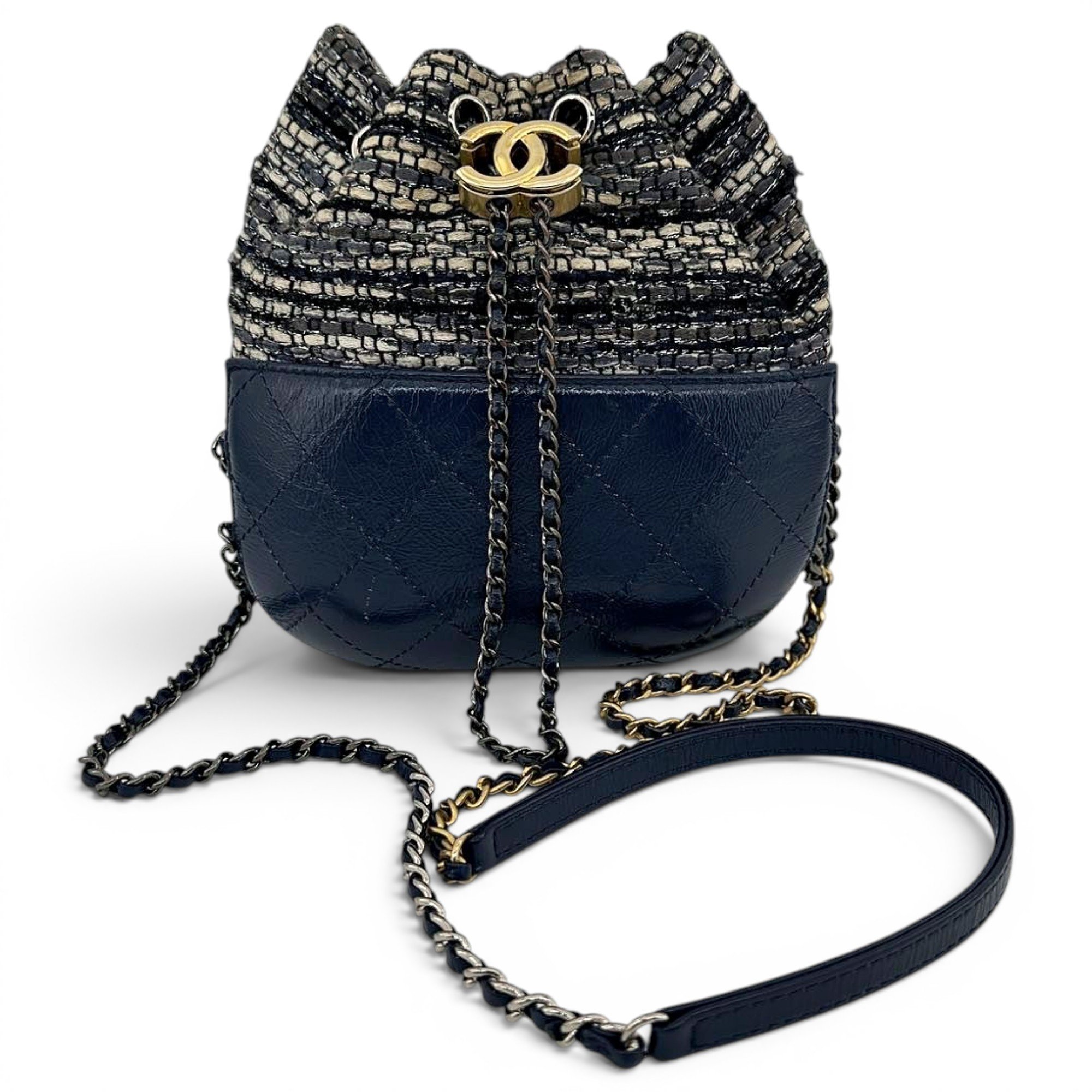 Gabrielle Bucket leather crossbody bag
