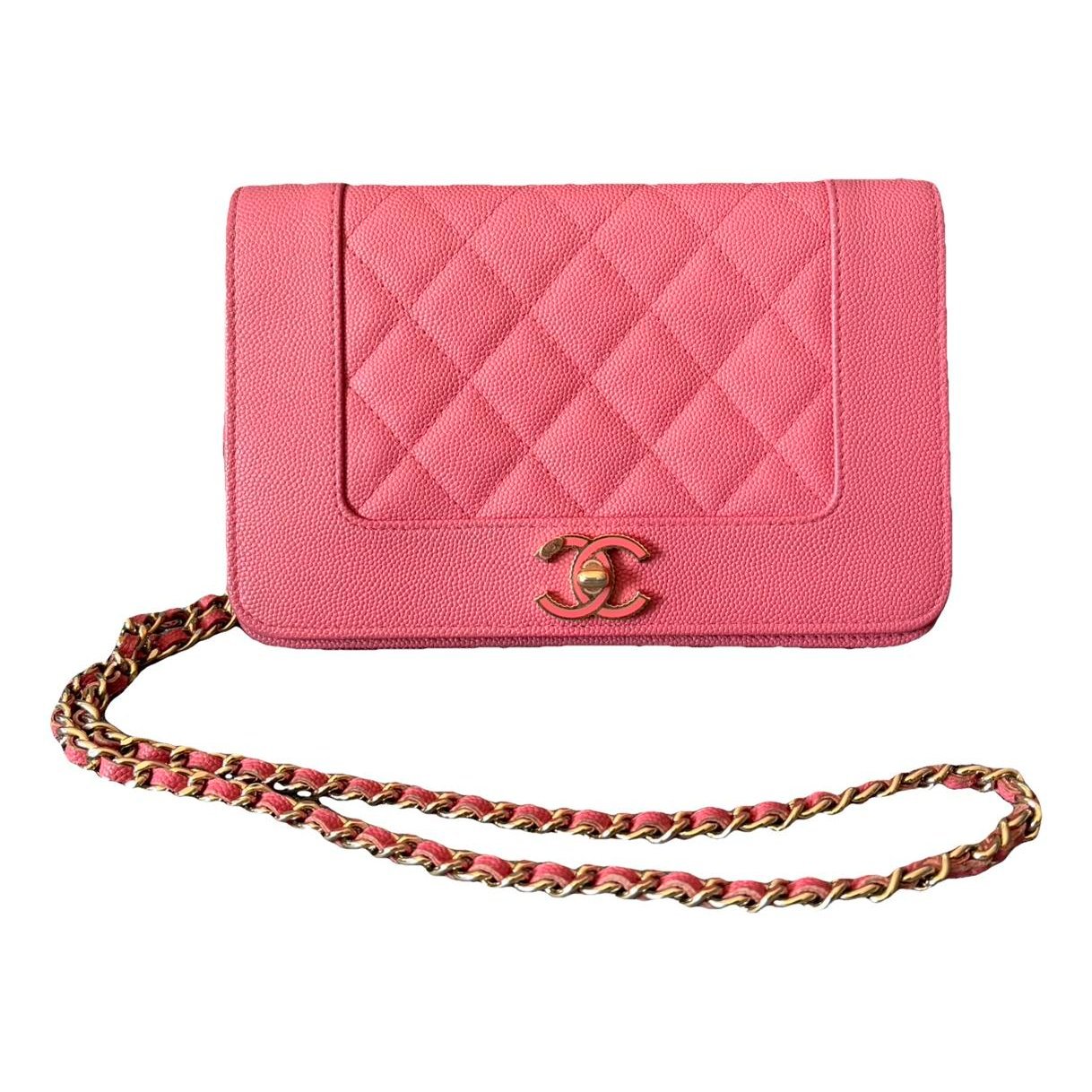Wallet On Chain leather crossbody bag
