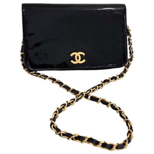 Timeless/Classique patent leather crossbody bag