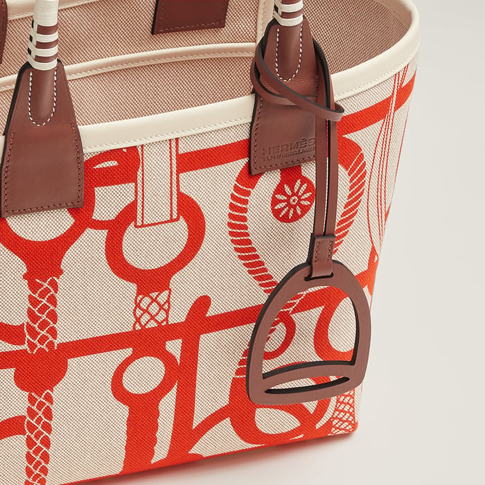 Steeple 25 Bag
