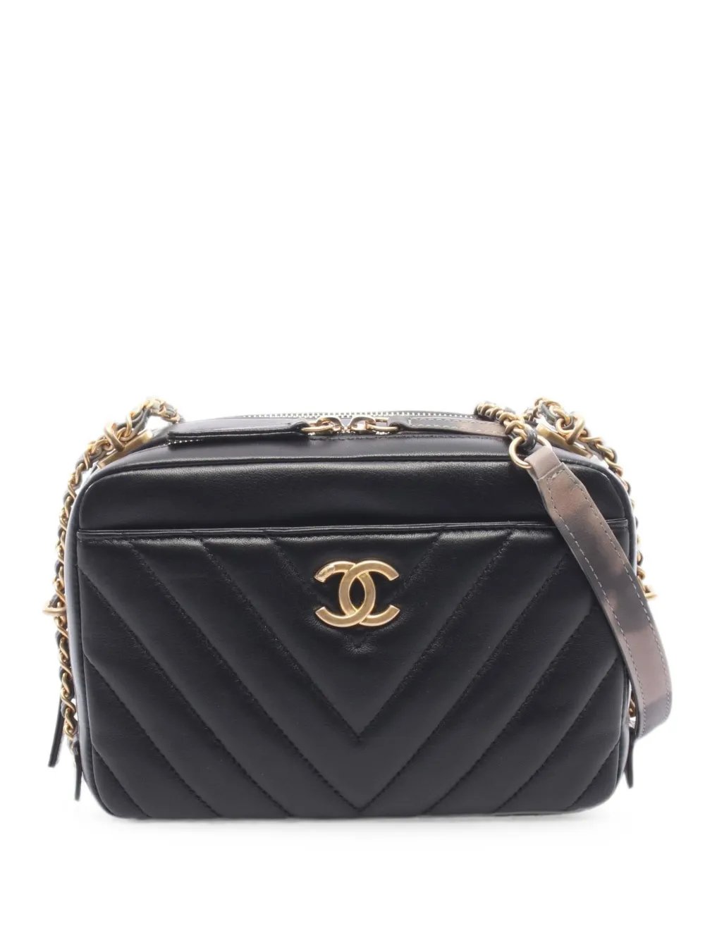 2018 Chevron V-stitch shoulder bag