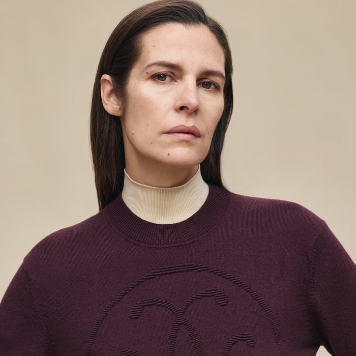 Rouge Bordeaux Cashmere "H Lift" Long-sleeve Sweater
