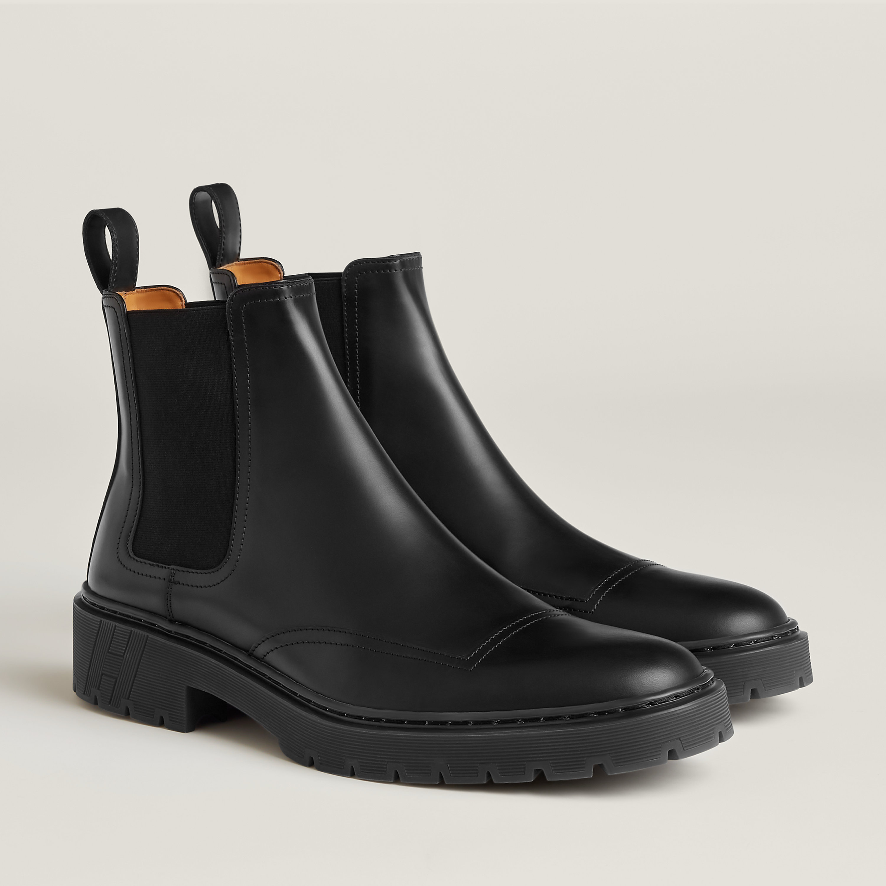 Guard ankle boot