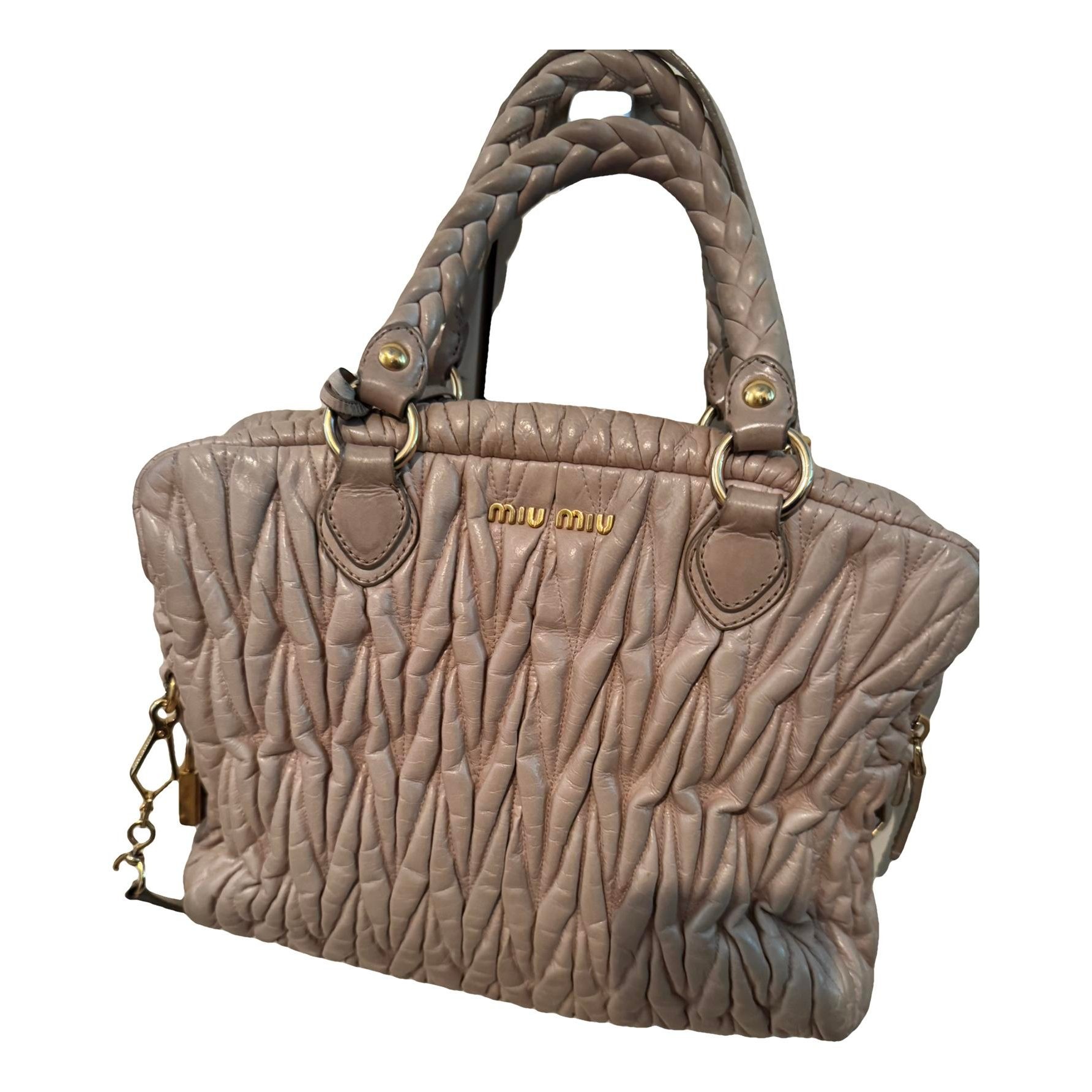 Matelassé leather handbag