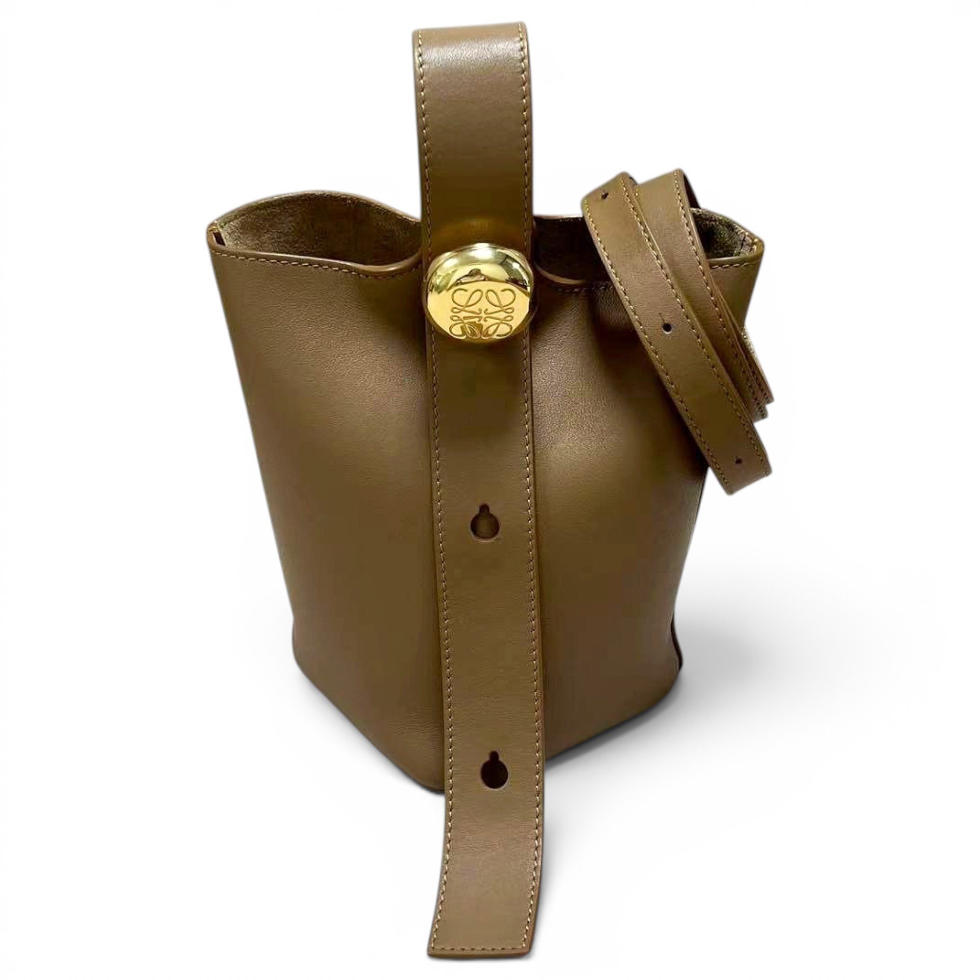 Pebble leather handbag