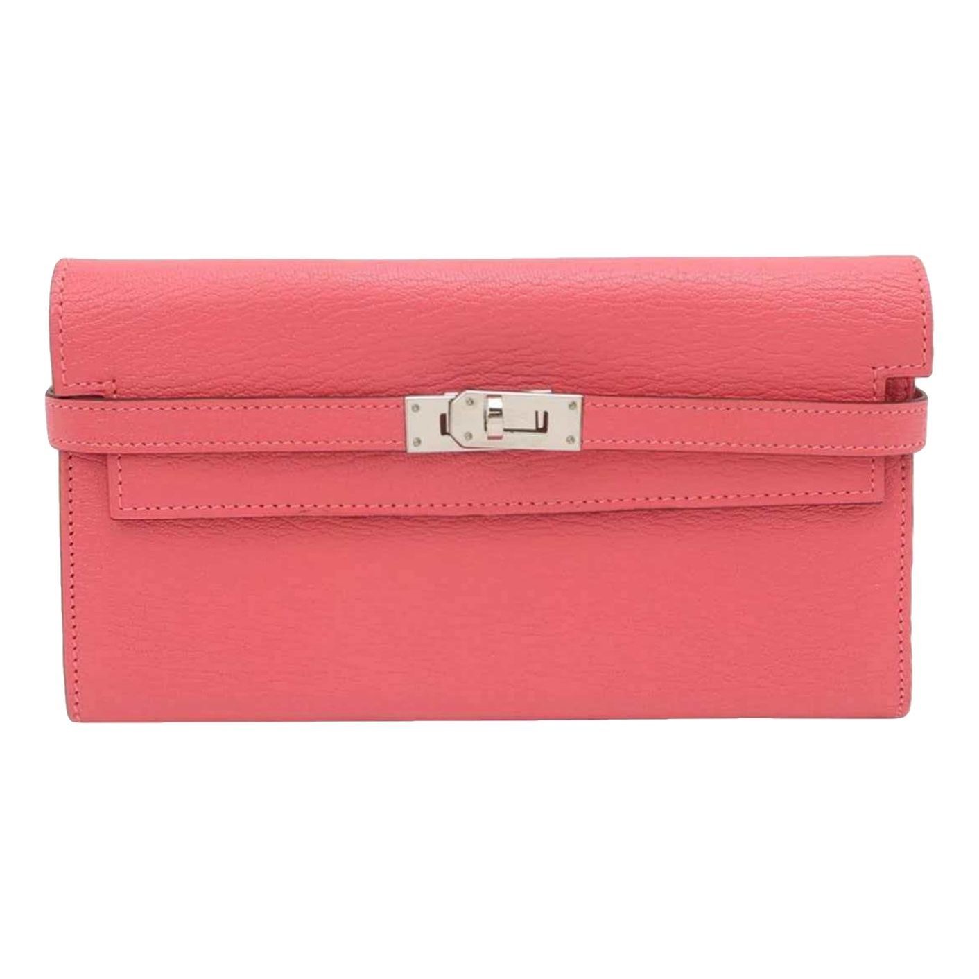 Kelly to go leather clutch bag