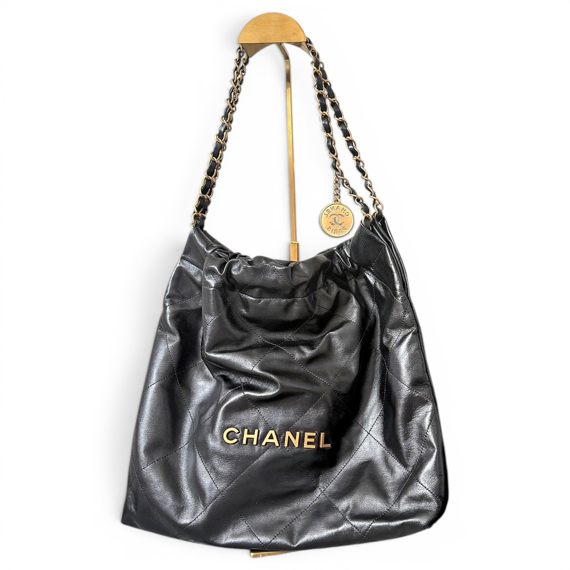 Chanel 22 leather handbag