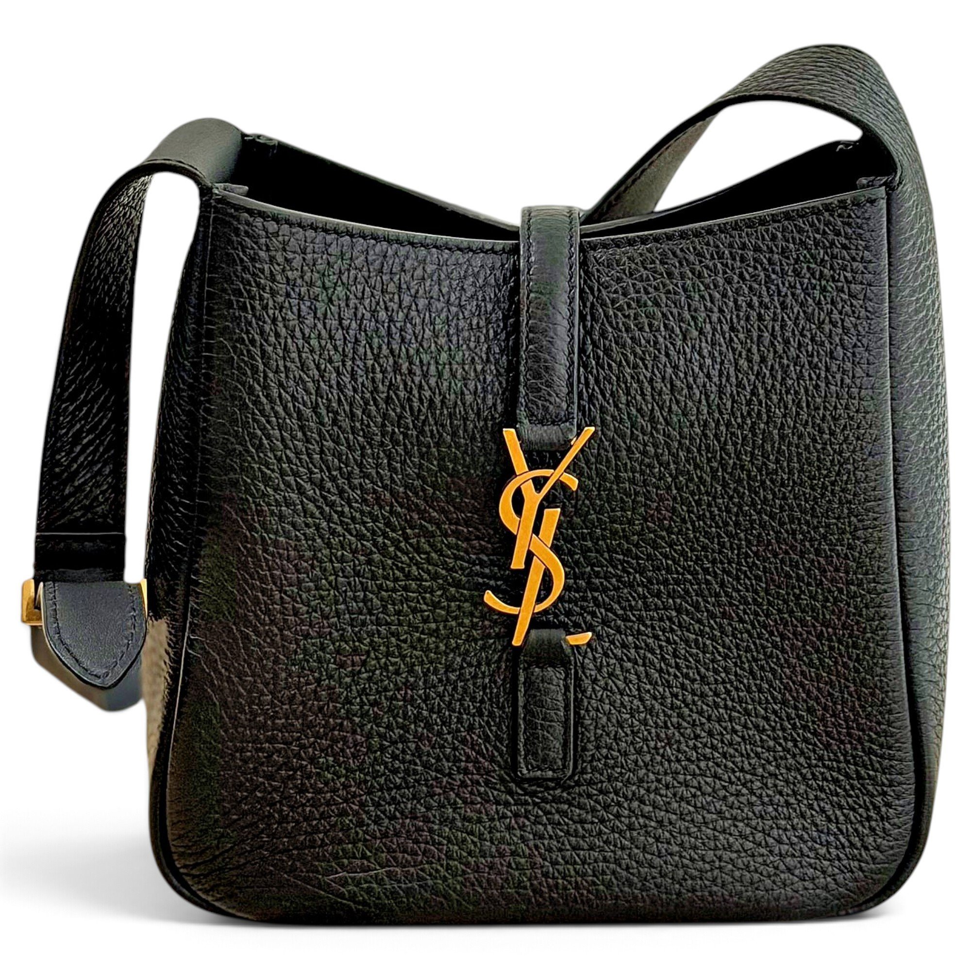 Saint Laurent Le 37 leather handbag